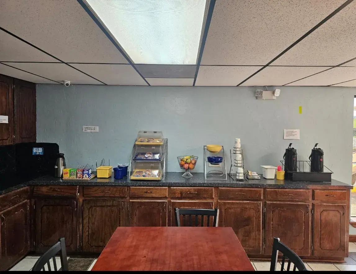 Food in Days Inn & Suites by Wyndham Marshall Food in Days Inn & Suites by Wyndham Marshall