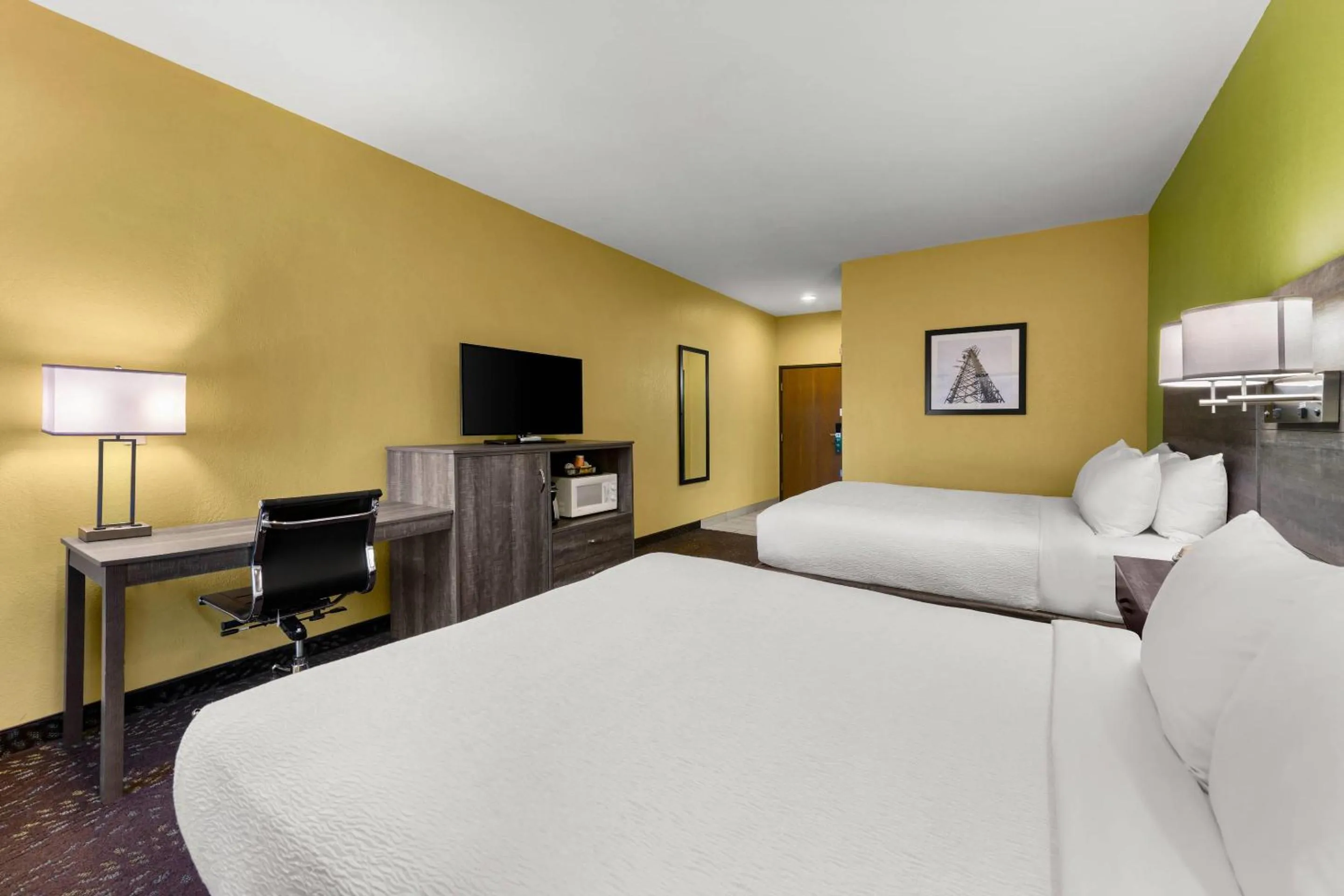 Bedroom, Bed in Quality Inn Warrensburg