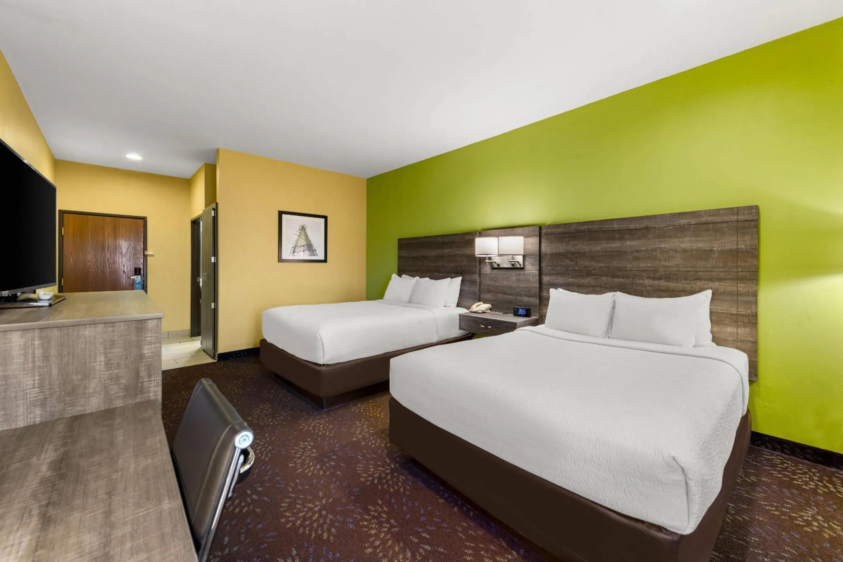 Bedroom, Bed in Quality Inn Warrensburg