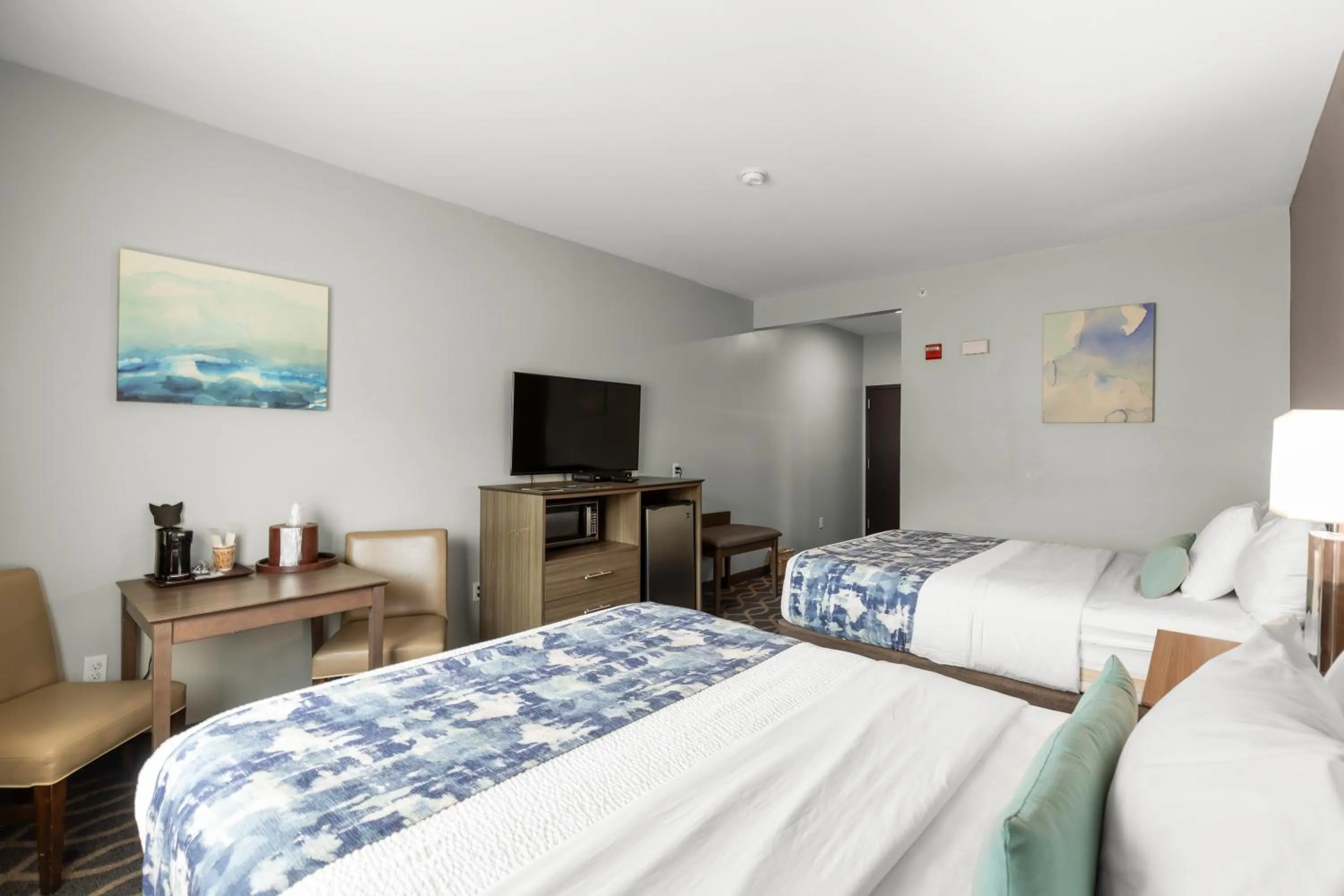 Photo of the whole room, Bed in Wingate by Wyndham Humble/Houston Intercontinental Airport