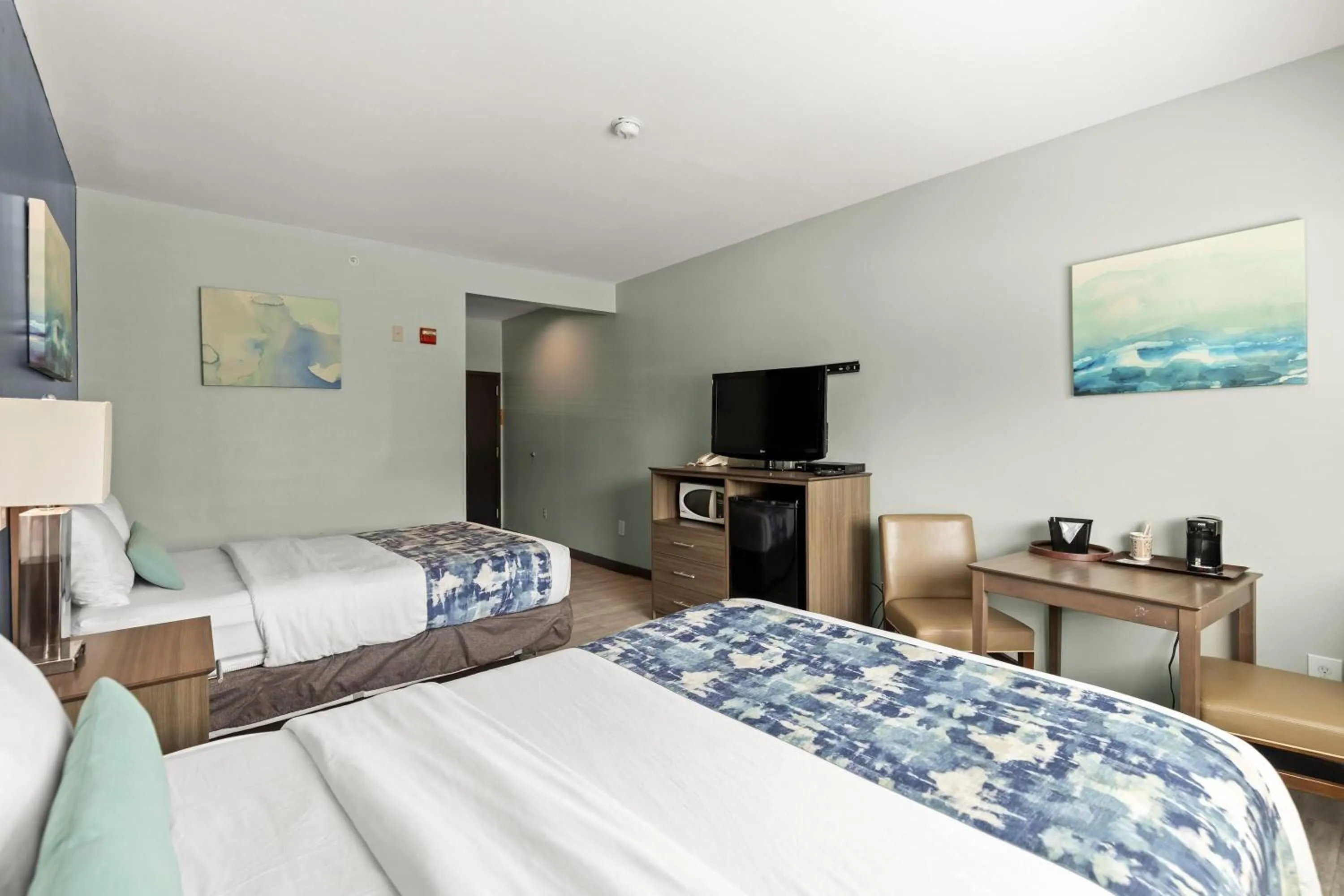 Photo of the whole room, Bed in Wingate by Wyndham Humble/Houston Intercontinental Airport