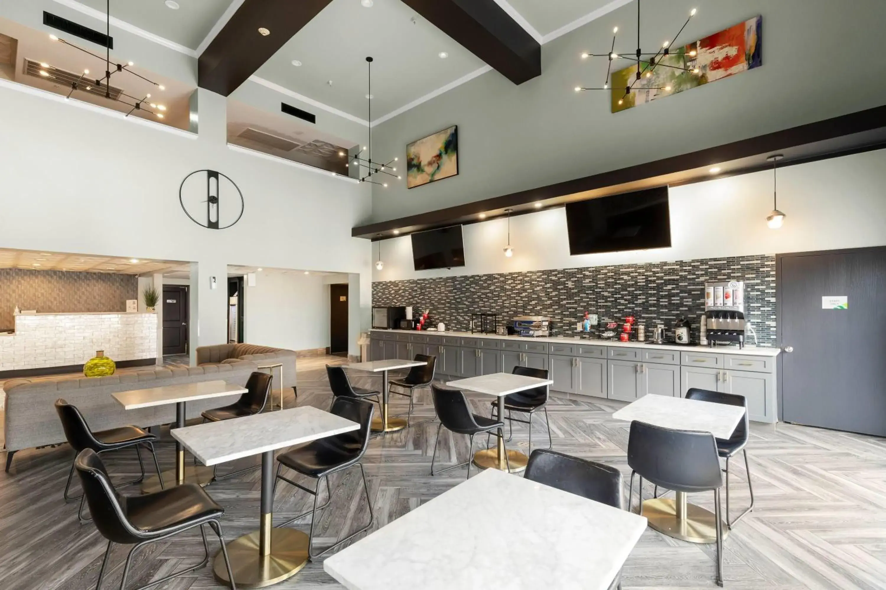 Restaurant/places to eat in Wingate by Wyndham Humble/Houston Intercontinental Airport Restaurant/places to eat in Wingate by Wyndham Humble/Houston Intercontinental Airport