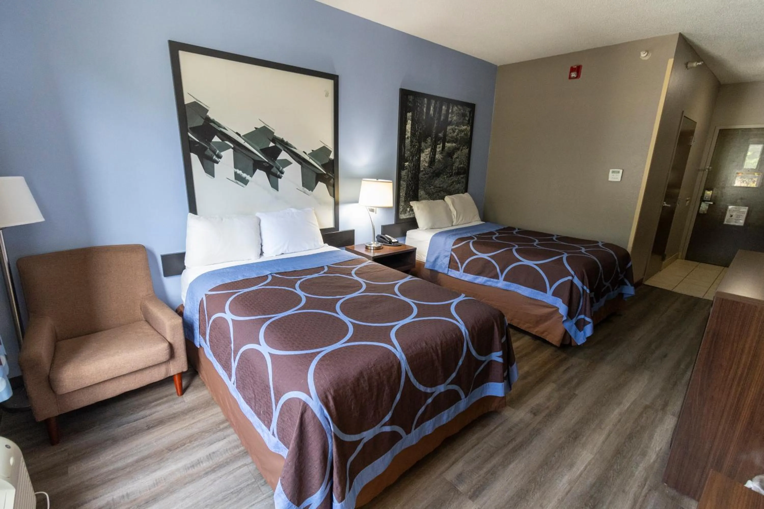 Bed in Super 8 by Wyndham Smithfield-Selma