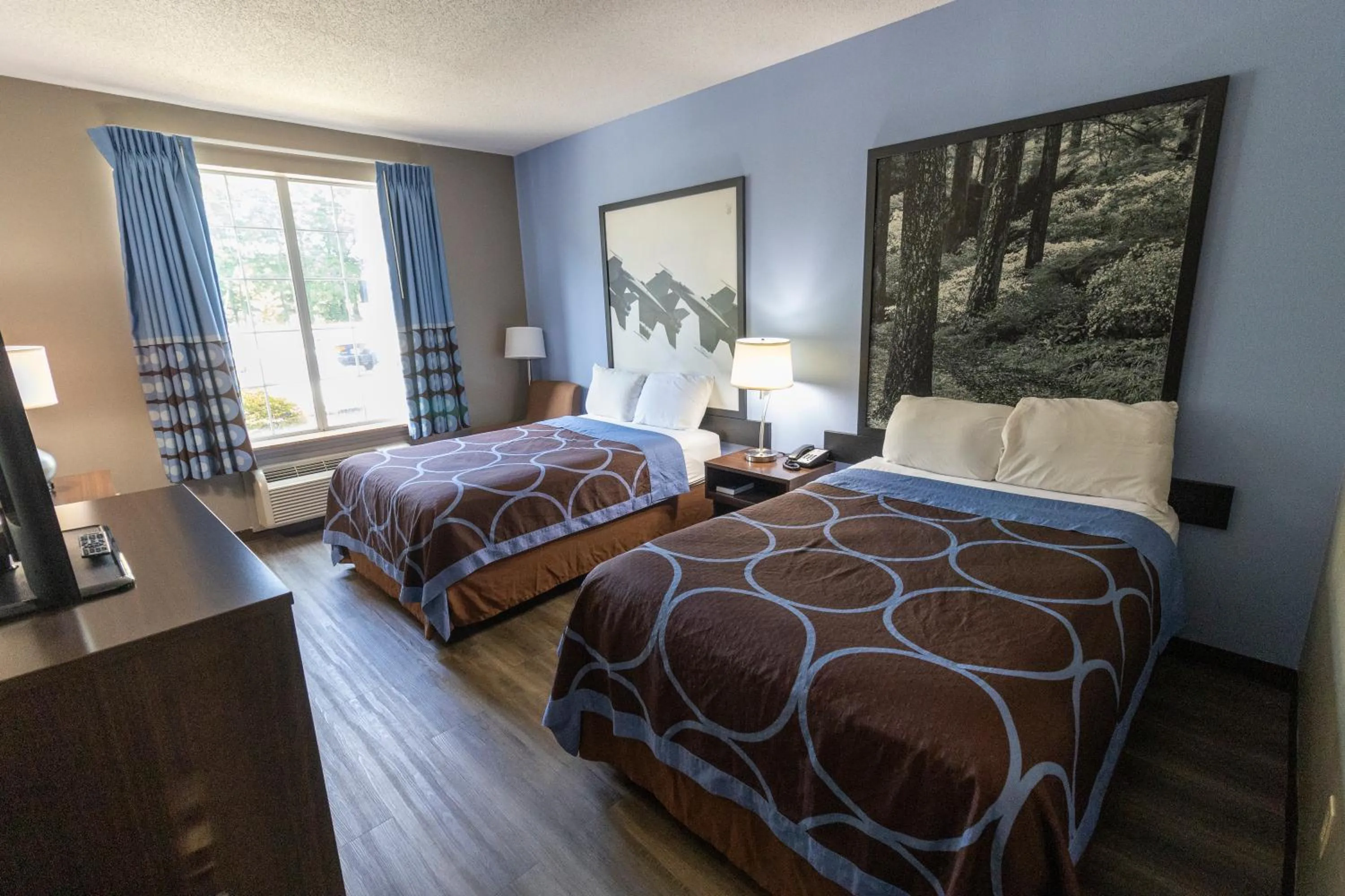 Bed in Super 8 by Wyndham Smithfield-Selma