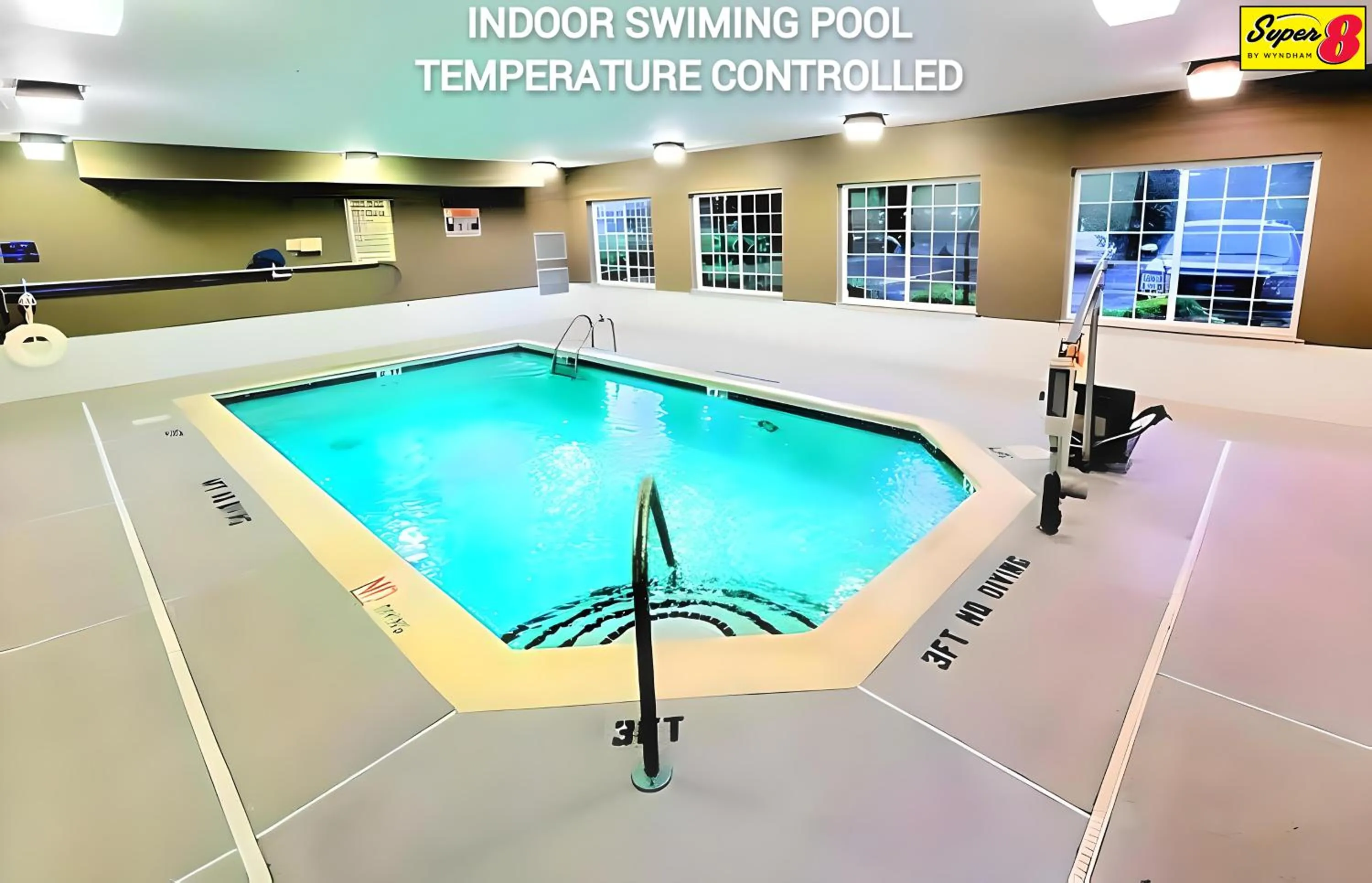 Swimming pool in Super 8 by Wyndham Smithfield-Selma