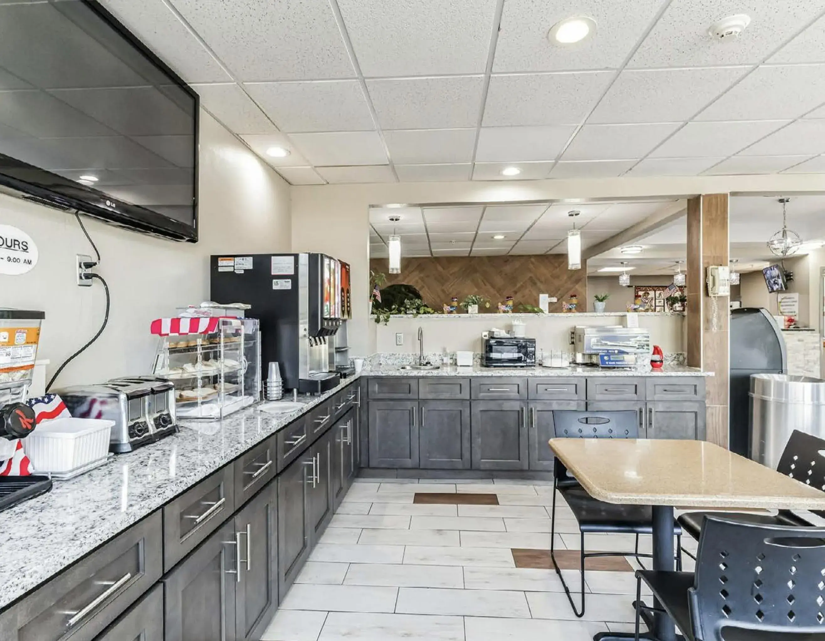 Restaurant/places to eat in Super 8 by Wyndham Smithfield-Selma Restaurant/places to eat in Super 8 by Wyndham Smithfield-Selma