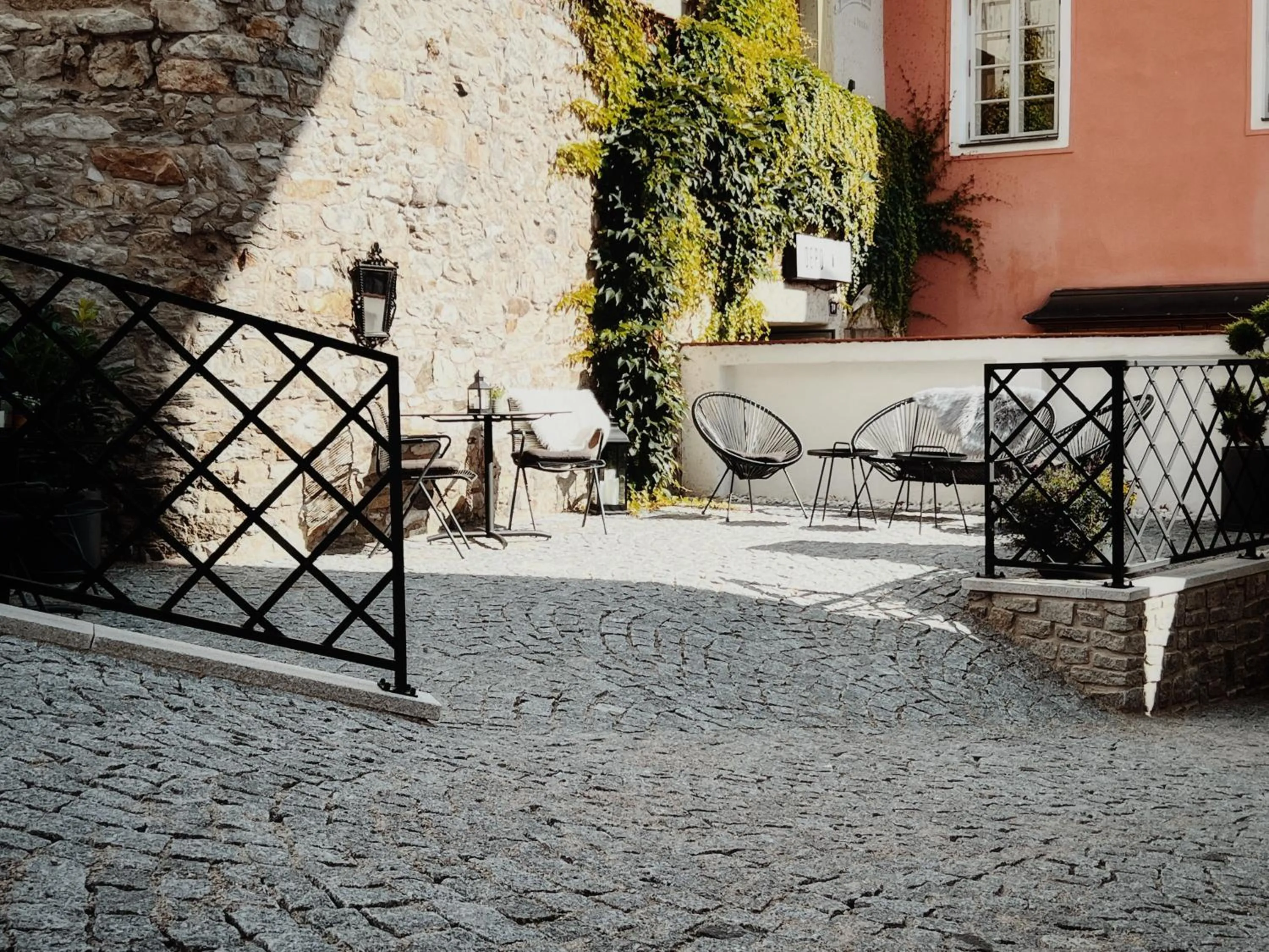 Patio in Pension MONO - Adults Only