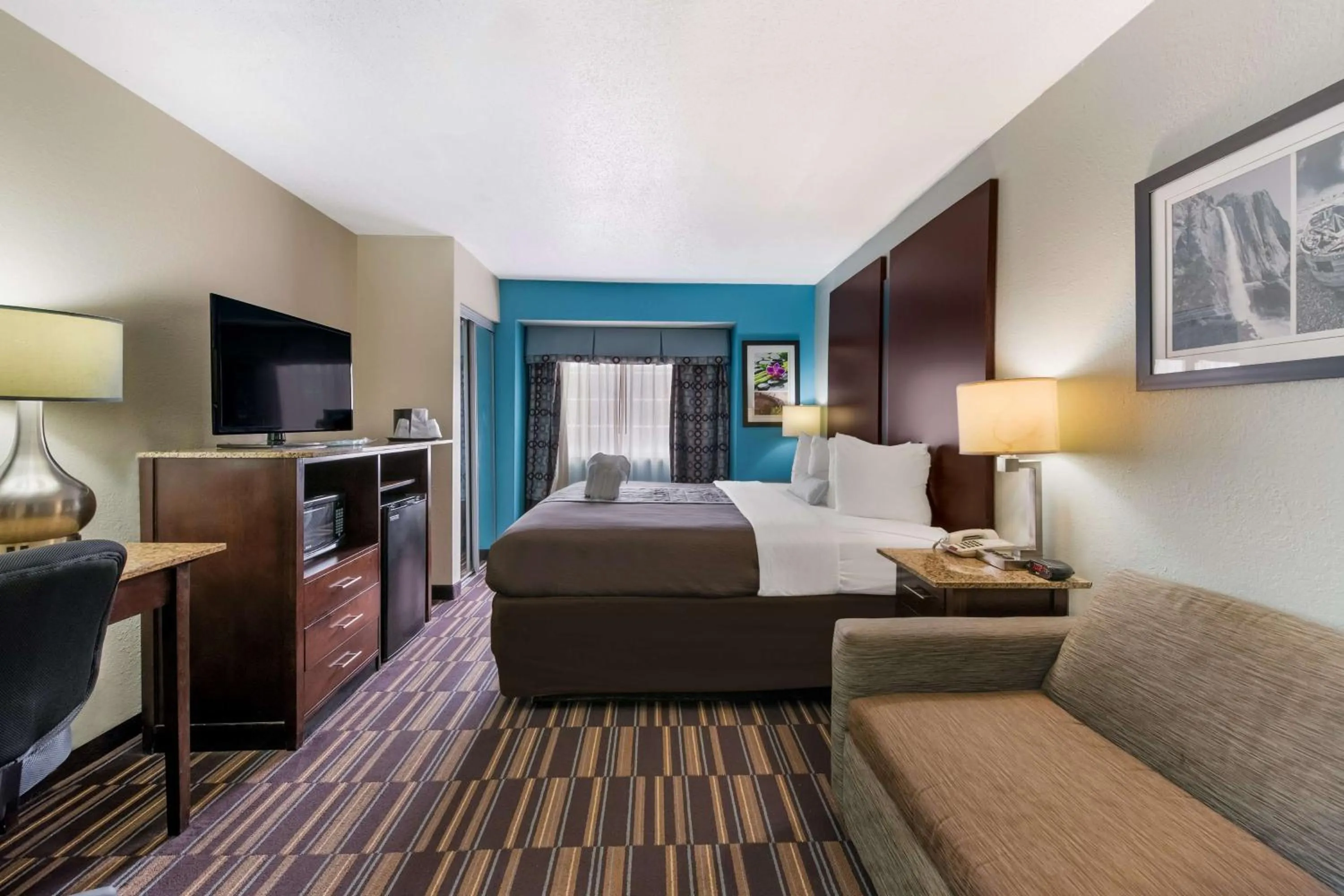 Bedroom, Bed in SureStay Plus Hotel by Best Western Elizabeth City