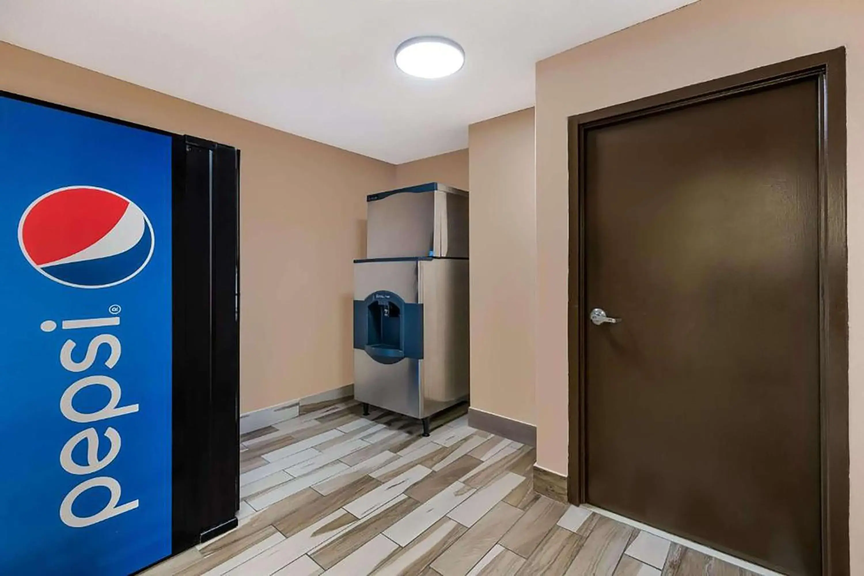 Property building in Baymont by Wyndham Elizabeth City Property building in Baymont by Wyndham Elizabeth City