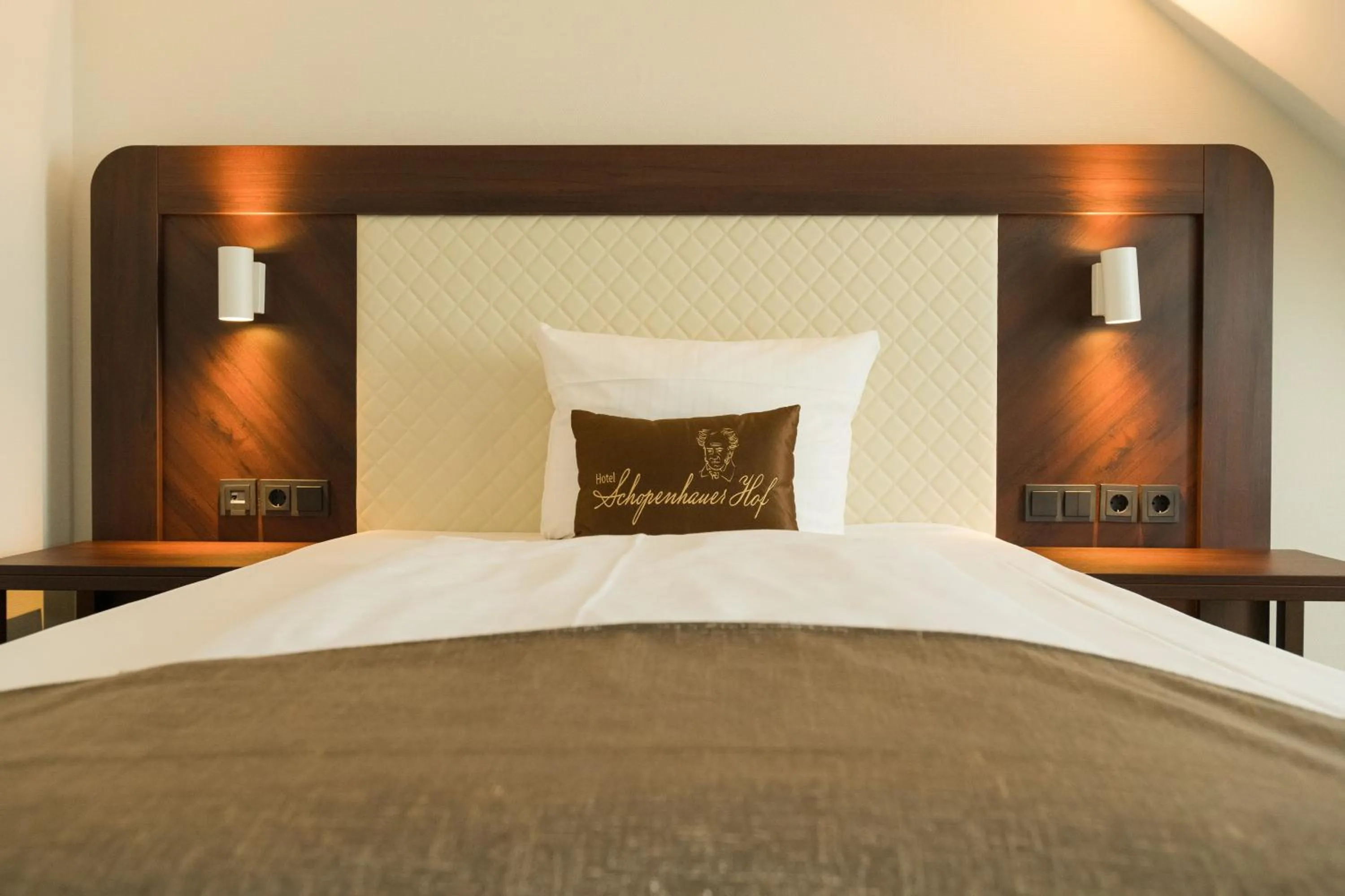 Bed in Hotel Schopenhauer Hof