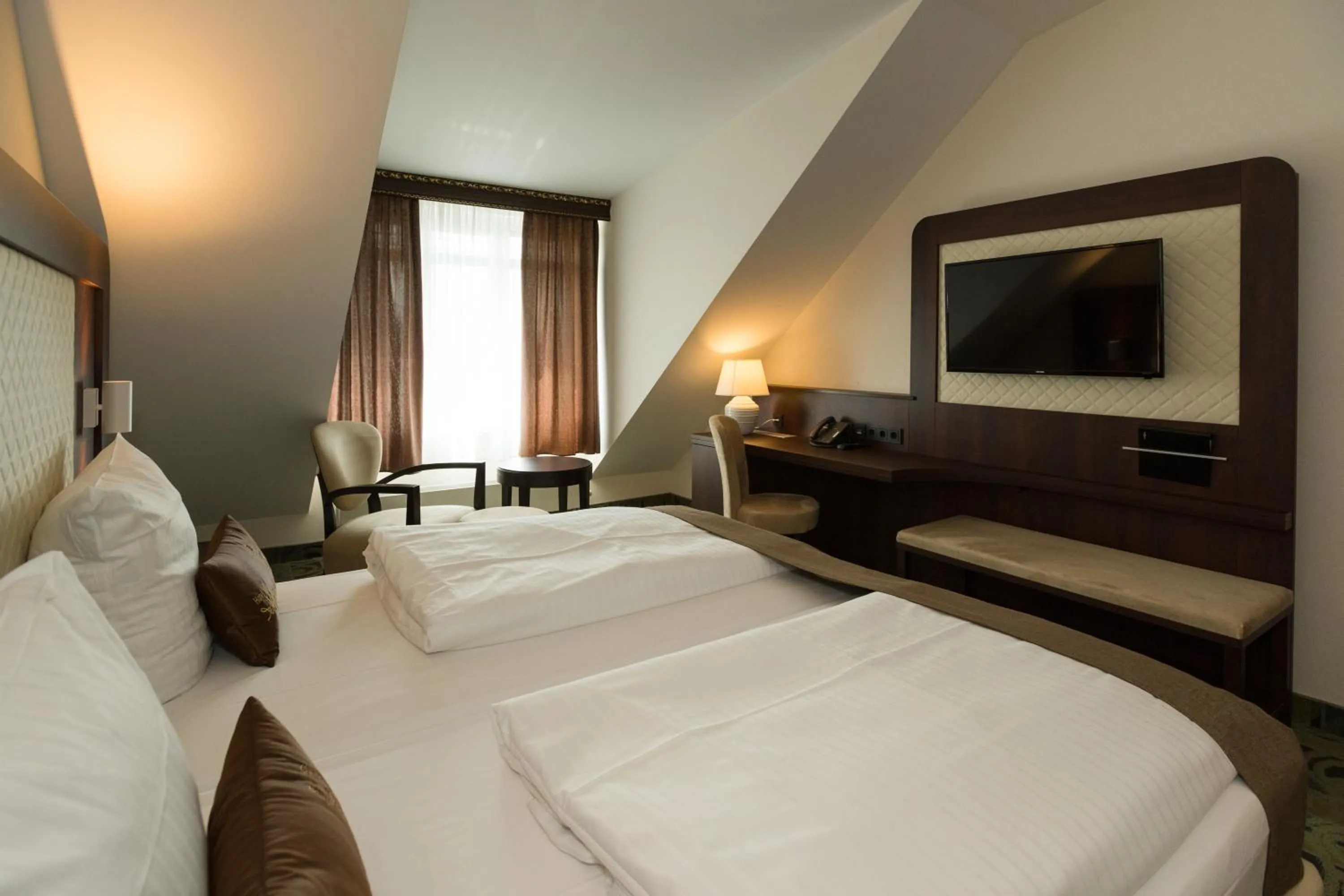 Bed in Hotel Schopenhauer Hof