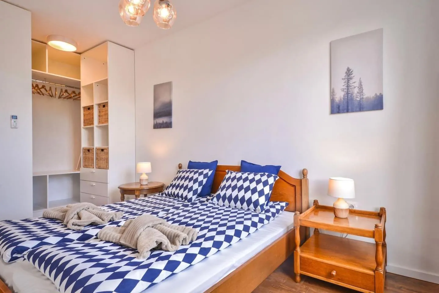 Bed in Spacious 2BD 2BA Flat - South Park & Vitosha Views by Flat Mаnager