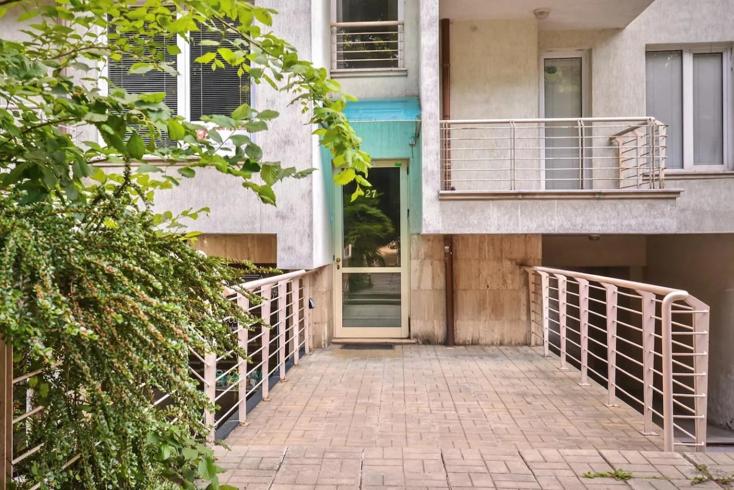 Property building in Spacious 2BD 2BA Flat - South Park & Vitosha Views by Flat Mаnager