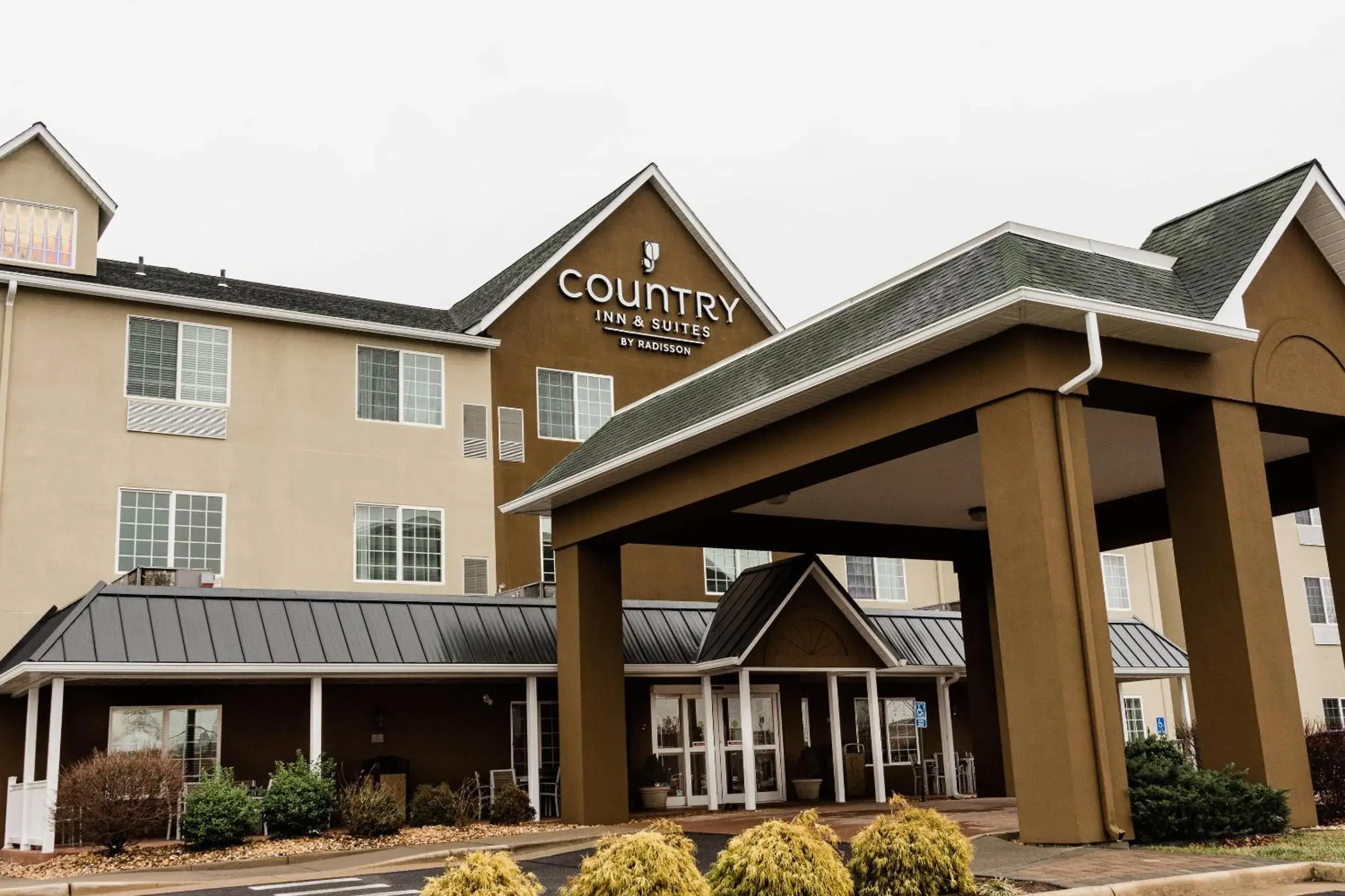 Country Inn & Suites by Radisson, Winchester, VA Country Inn & Suites by Radisson, Winchester, VA
