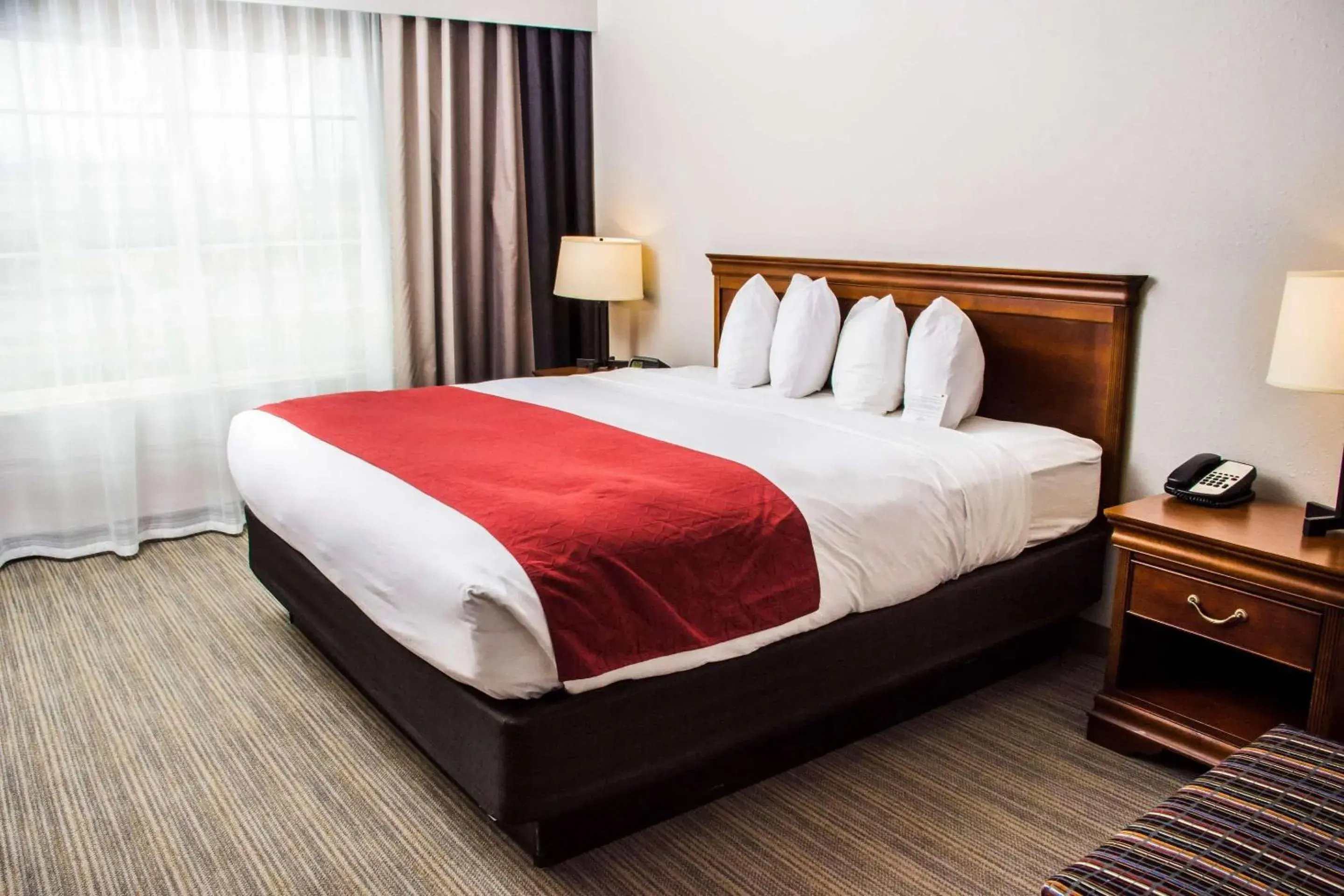 Bedroom, Bed in Country Inn & Suites by Radisson, Winchester, VA Bedroom, Bed in Country Inn & Suites by Radisson, Winchester, VA