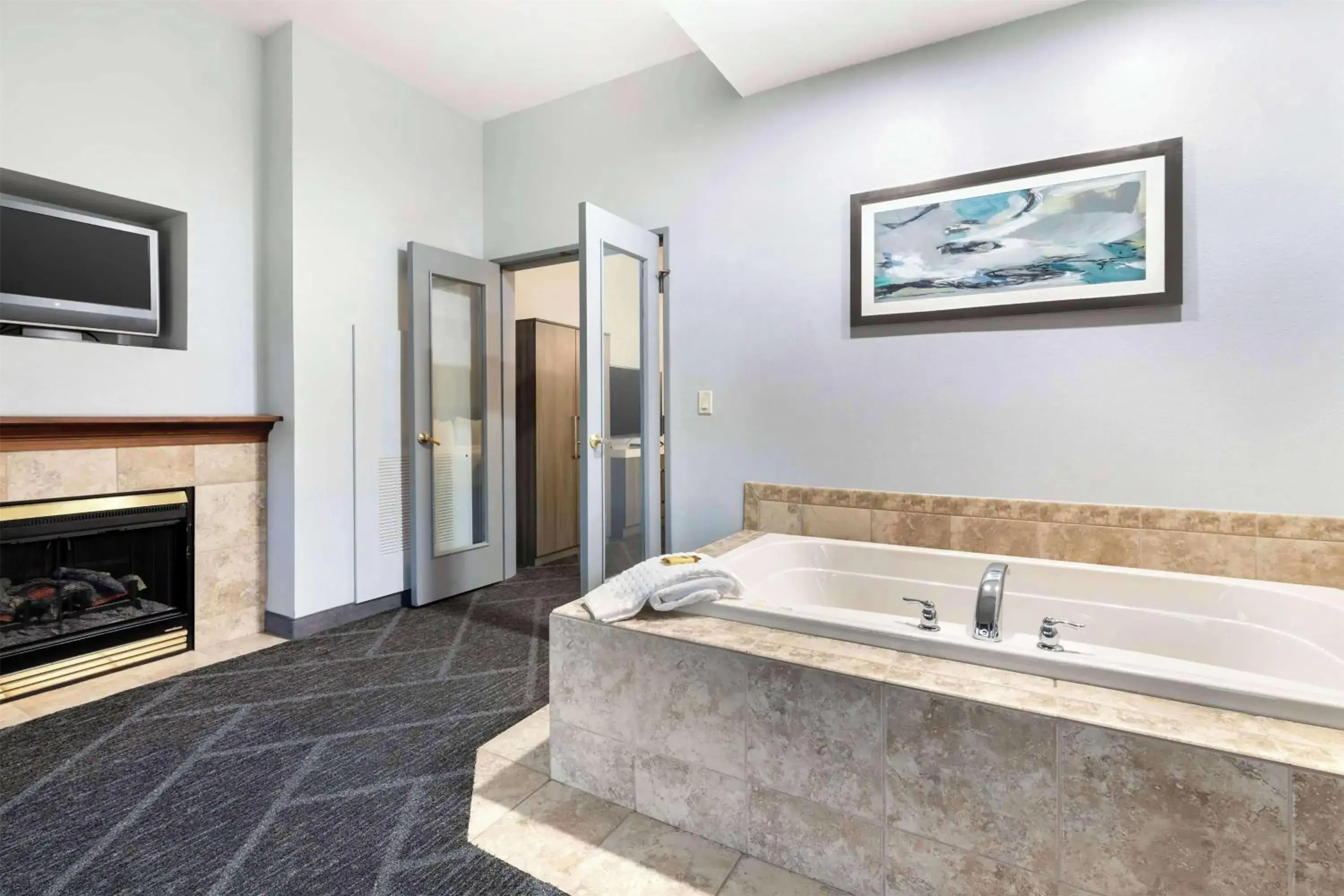 Photo of the whole room in Wyndham Garden Appleton Photo of the whole room in Wyndham Garden Appleton