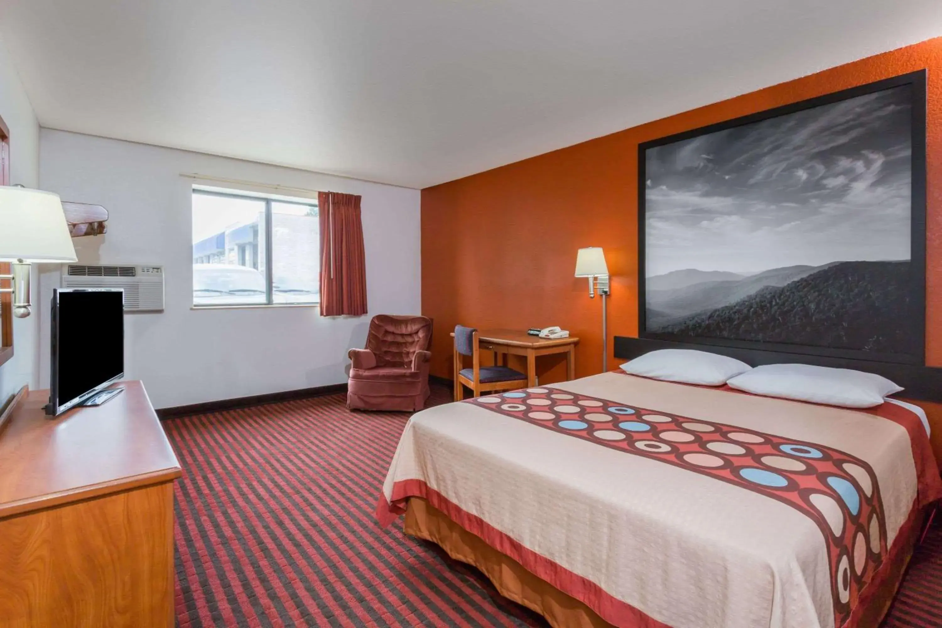 Photo of the whole room, Bed in Super 8 by Wyndham Dumfries/Quantico Photo of the whole room, Bed in Super 8 by Wyndham Dumfries/Quantico