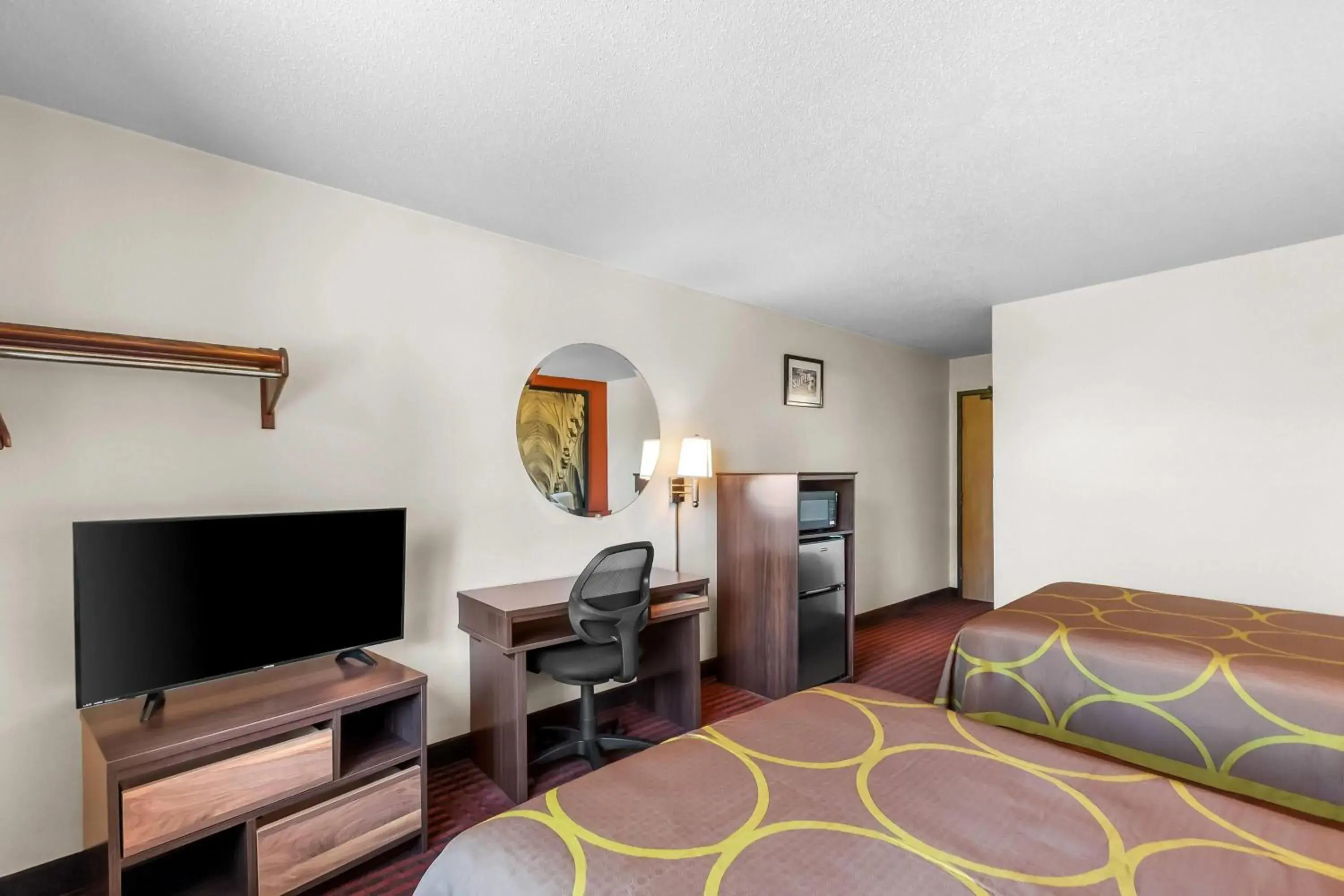 Bed in Super 8 by Wyndham Dumfries/Quantico Bed in Super 8 by Wyndham Dumfries/Quantico