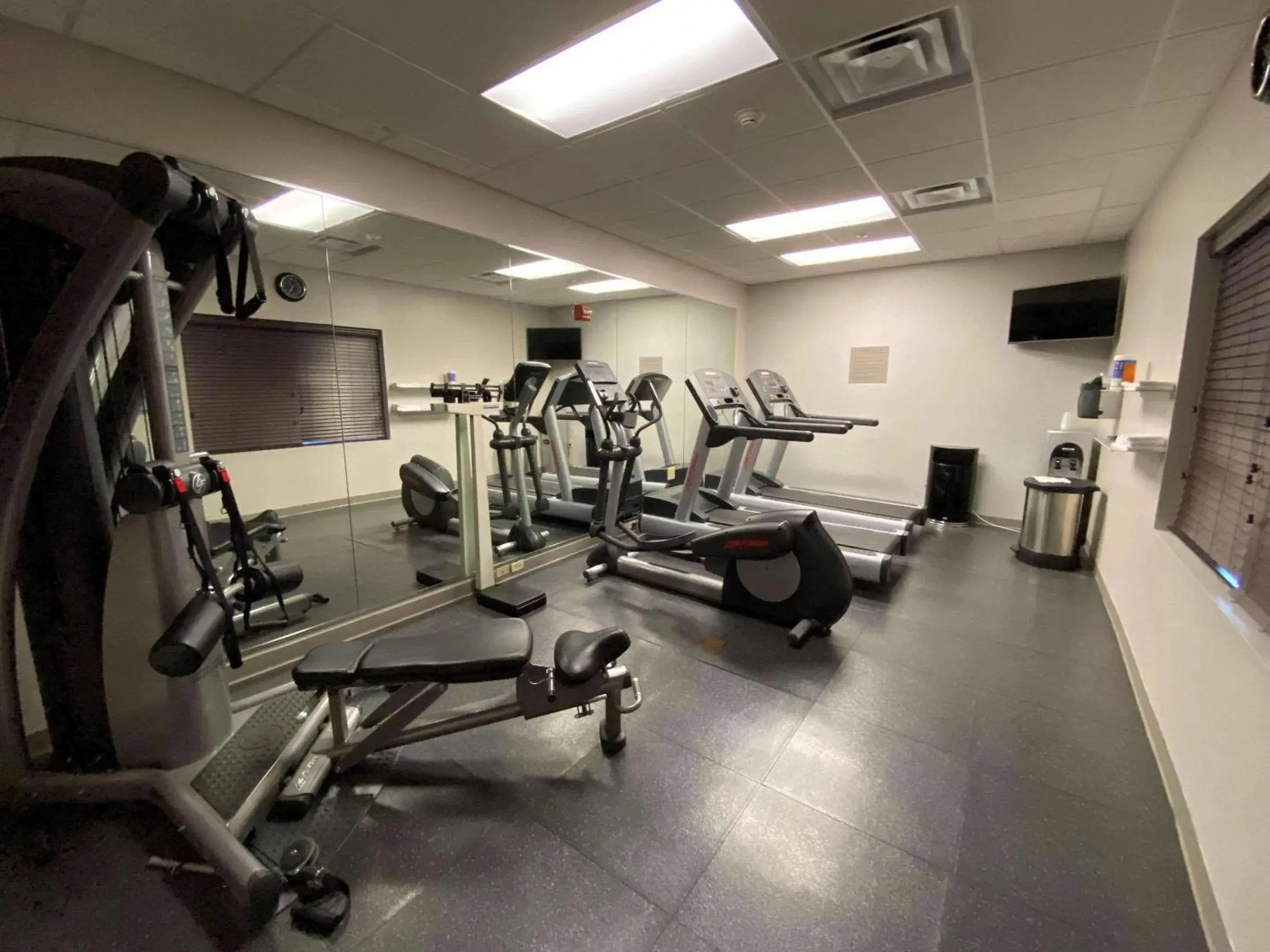 Fitness centre/facilities in Country Inn & Suites by Radisson, Athens, GA Fitness centre/facilities in Country Inn & Suites by Radisson, Athens, GA
