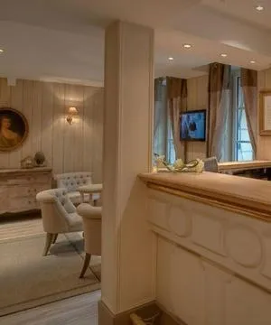 Lobby or reception in Hotel Cluny Square