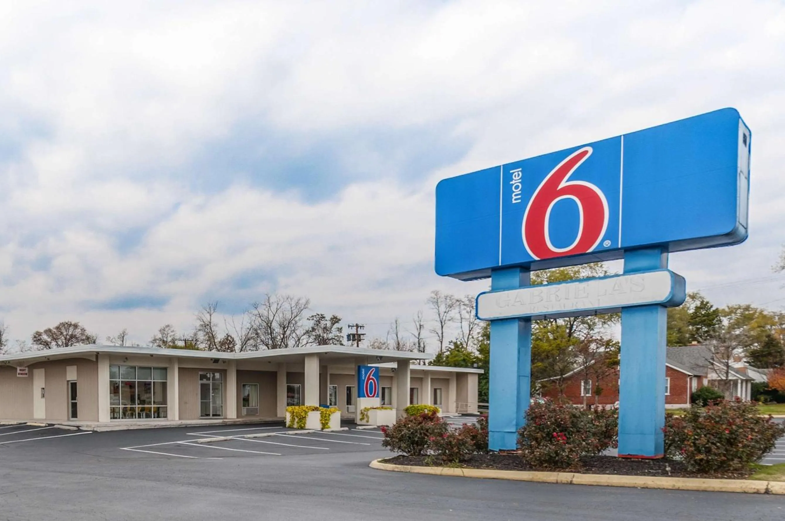 Property building in Motel6 Winchester, VA