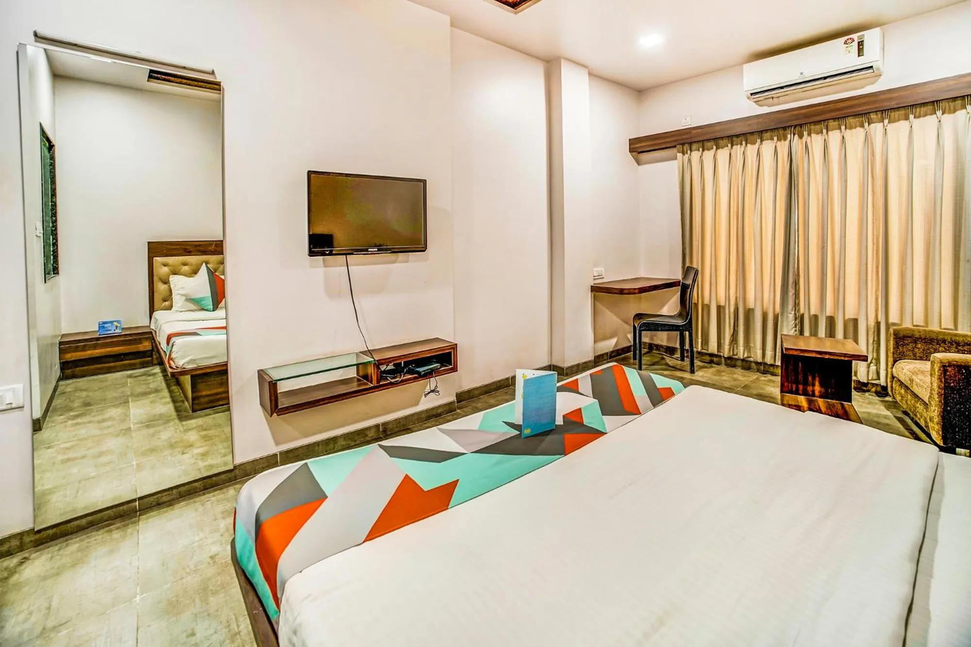 Bed in FabHotel Global Inn - Nr Sanjeevani Children's Hospital