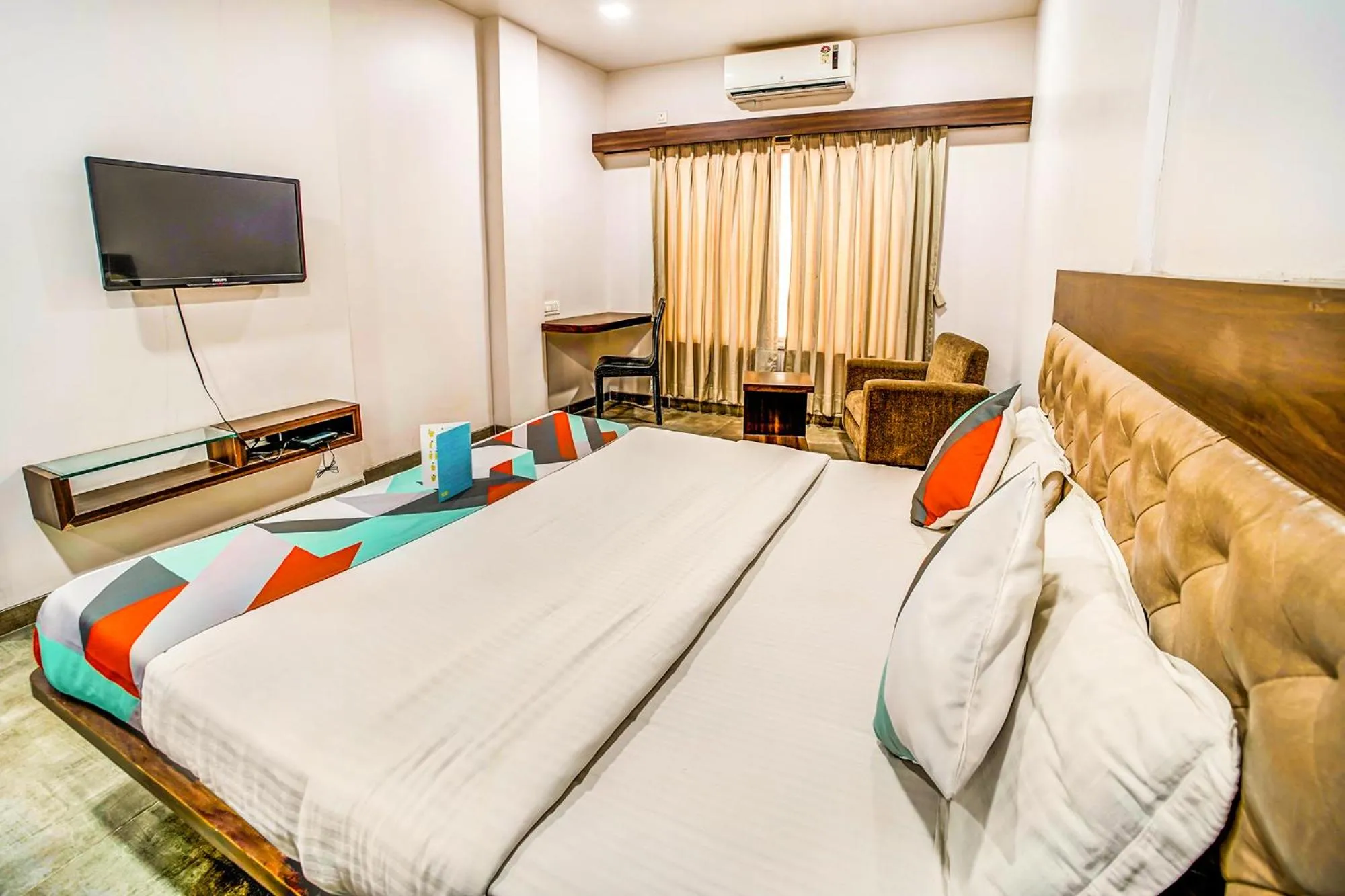Bed in FabHotel Global Inn - Nr Sanjeevani Children's Hospital
