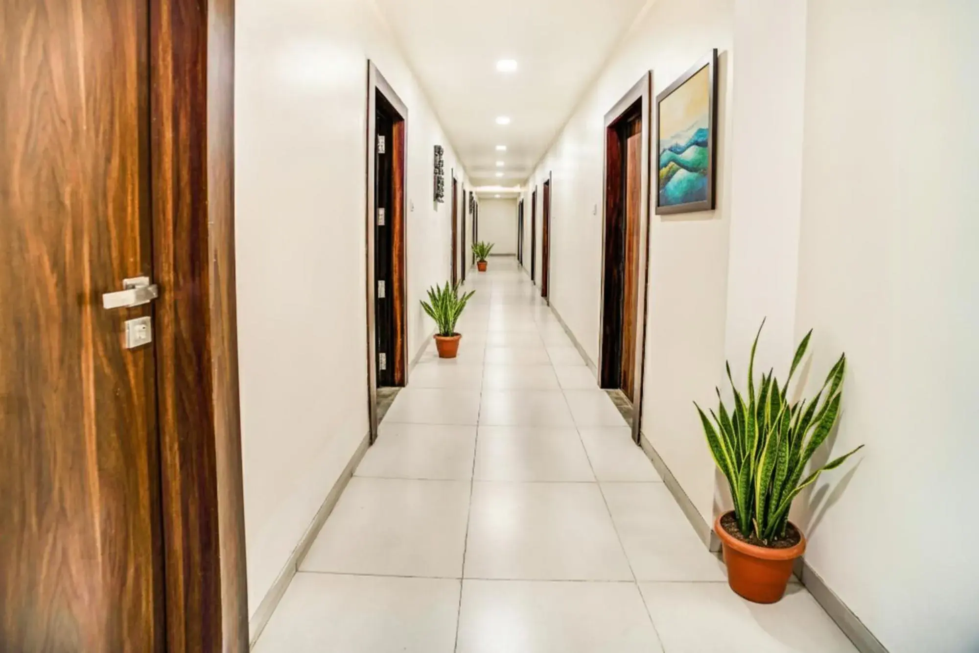 Lobby or reception in FabHotel Global Inn - Nr Sanjeevani Children's Hospital Lobby or reception in FabHotel Global Inn - Nr Sanjeevani Children's Hospital