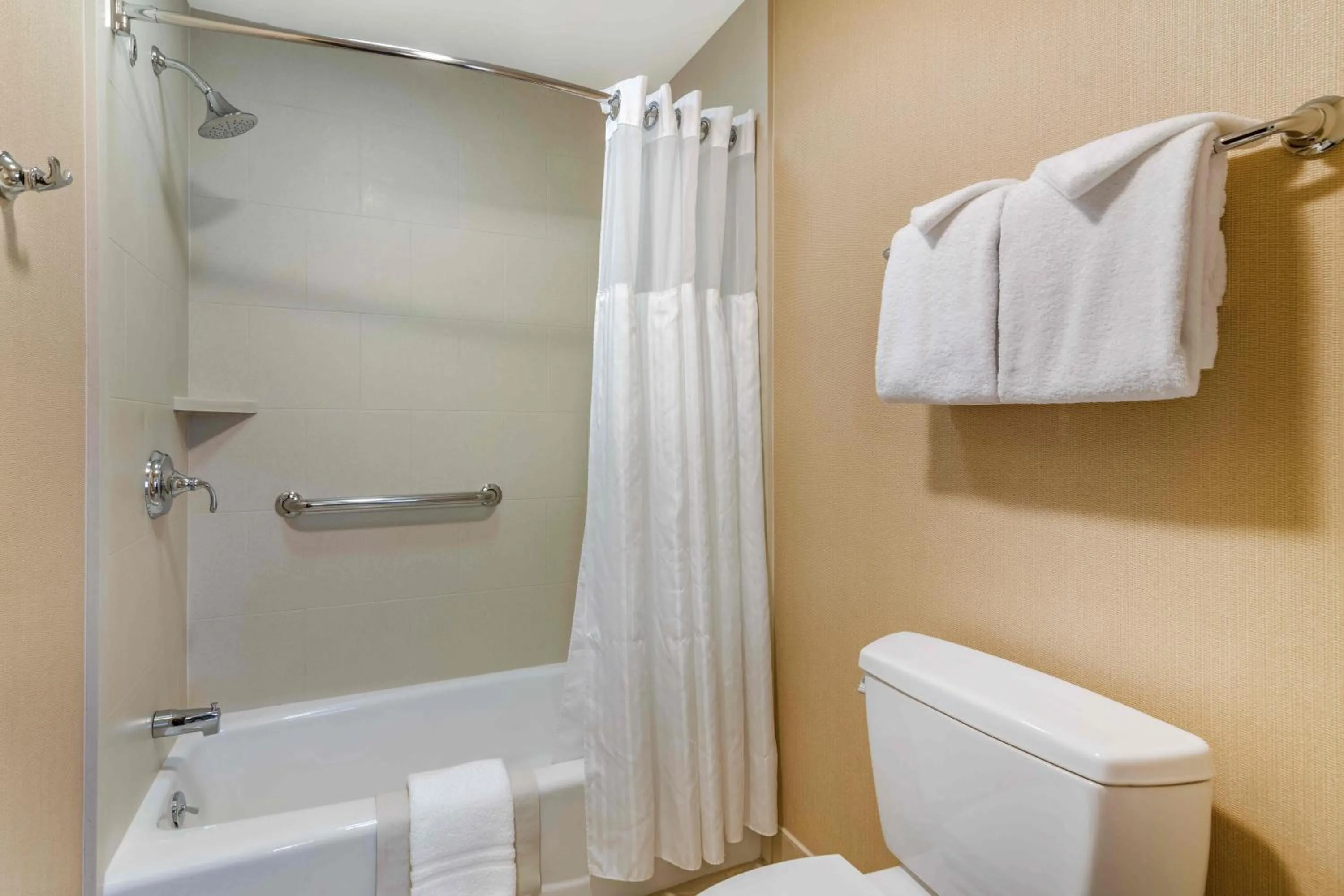 Bathroom in Gorges Grant Hotel