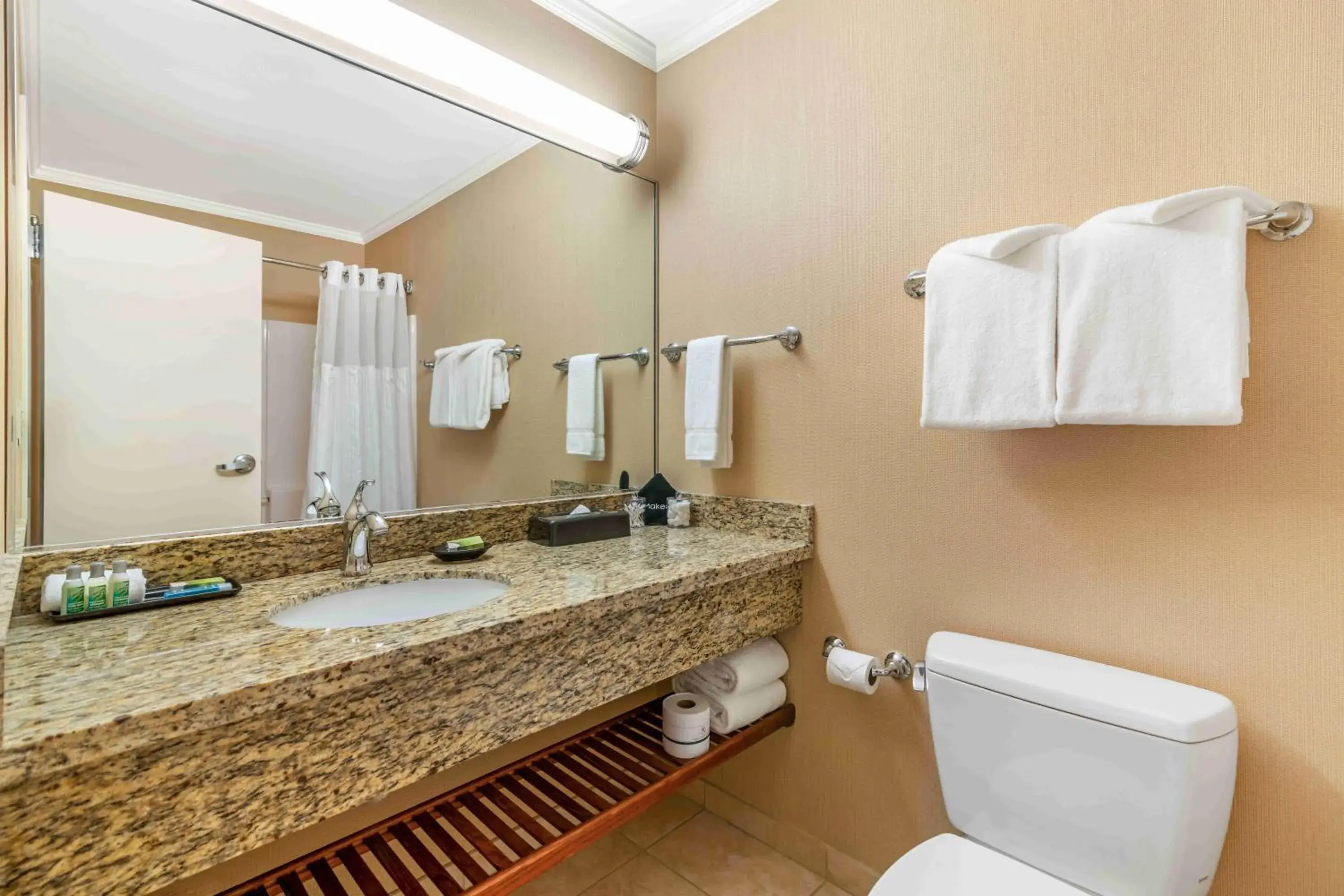 Bathroom in Gorges Grant Hotel Bathroom in Gorges Grant Hotel