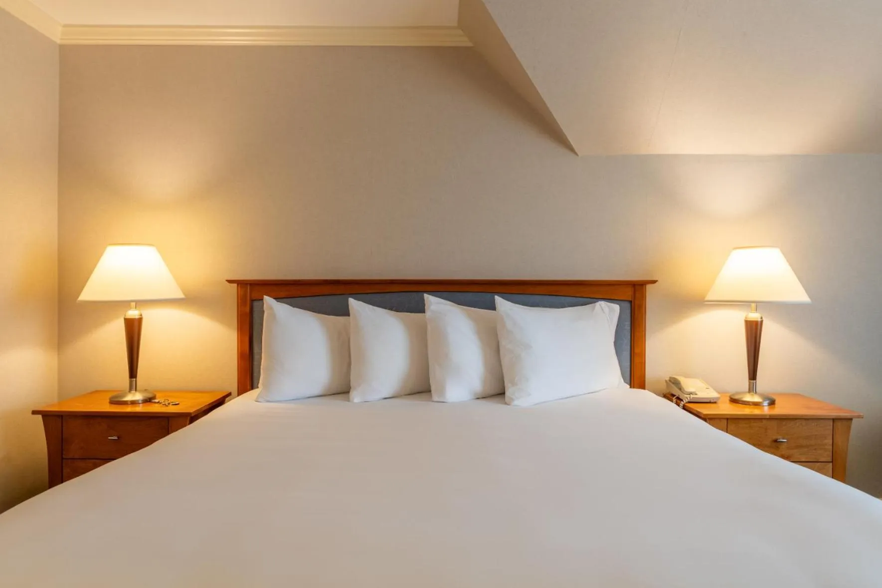 Bed in Gorges Grant Hotel