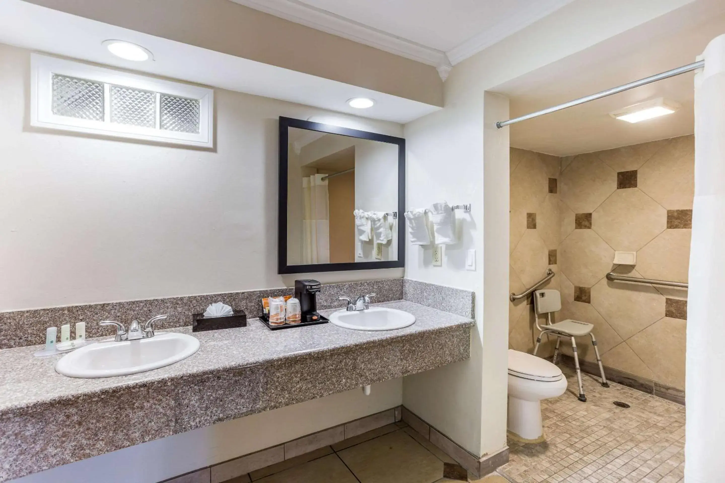 Standard Queen Room with Two Queen Beds and Roll-In Shower - Accessible/Non-Smoking in Quality Inn Escondido San Diego North County Standard Queen Room with Two Queen Beds and Roll-In Shower - Accessible/Non-Smoking in Quality Inn Escondido San Diego North County