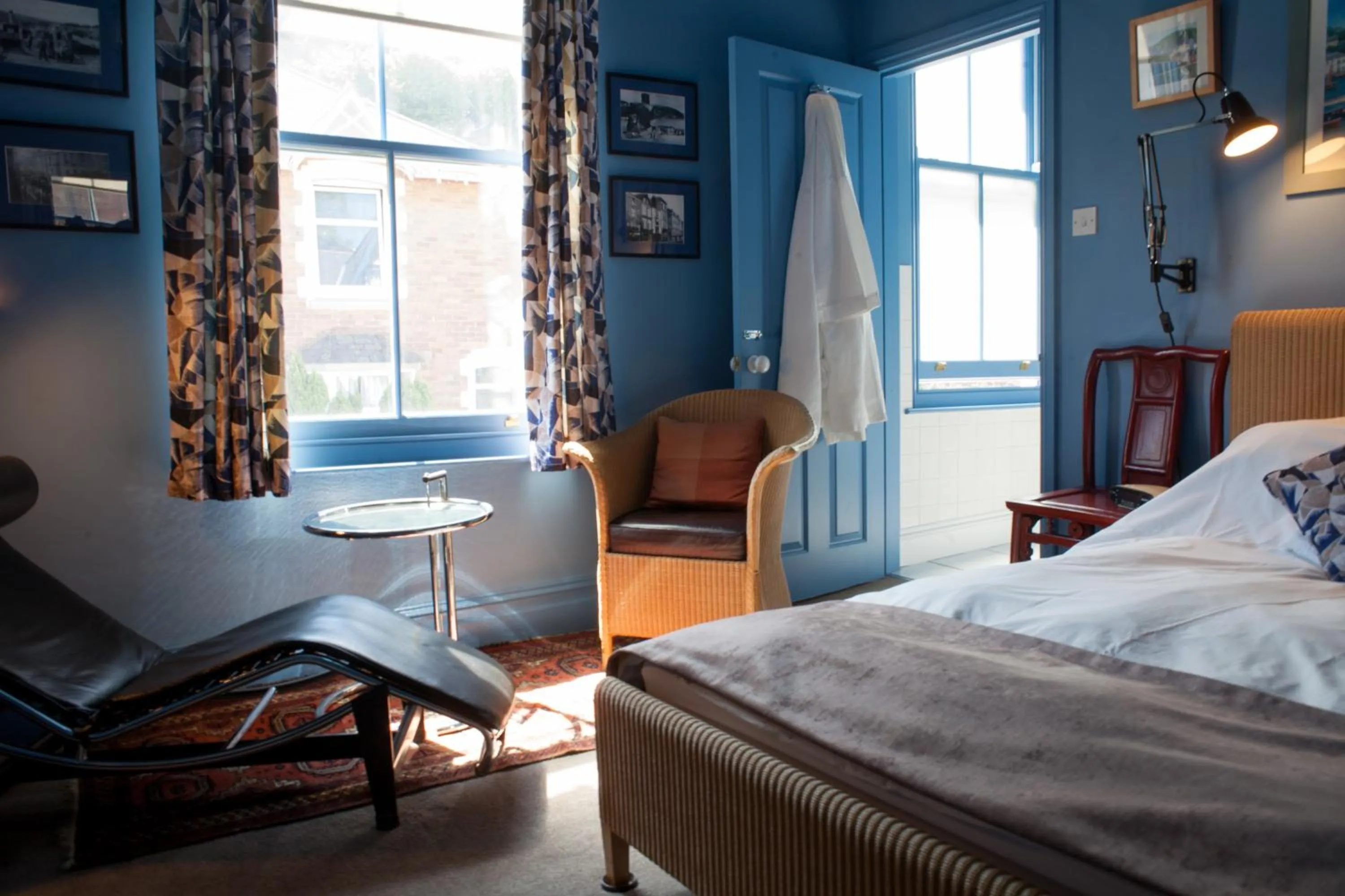 Bedroom, Bed in Hill View House
