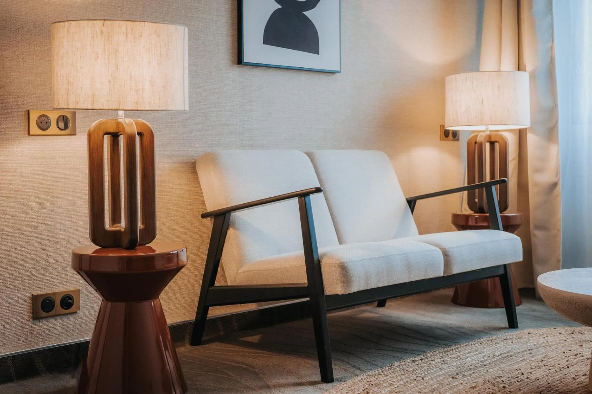 Living room in Hôtel Henry II Beaune Centre