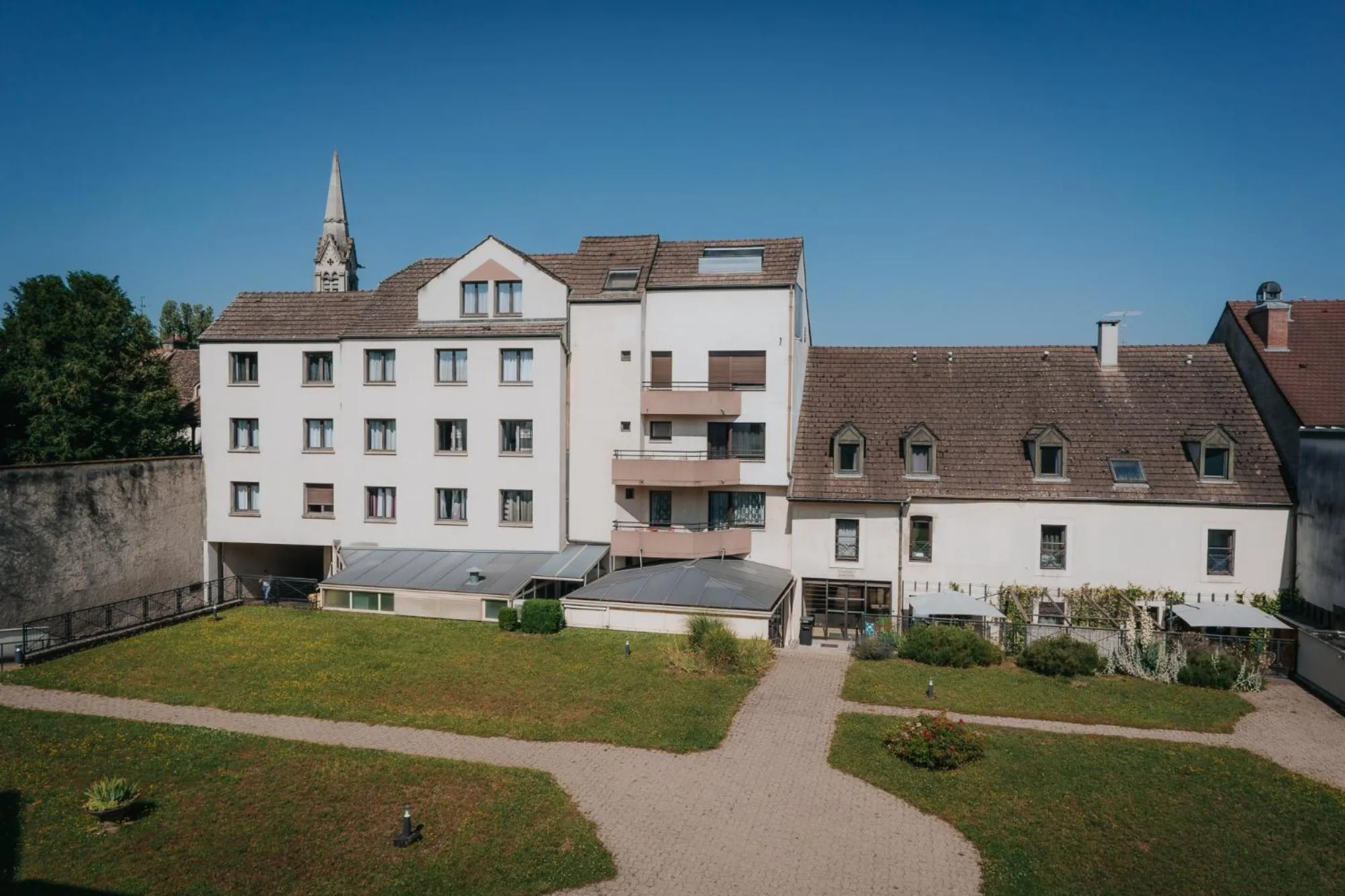 Property building in Hôtel Henry II Beaune Centre