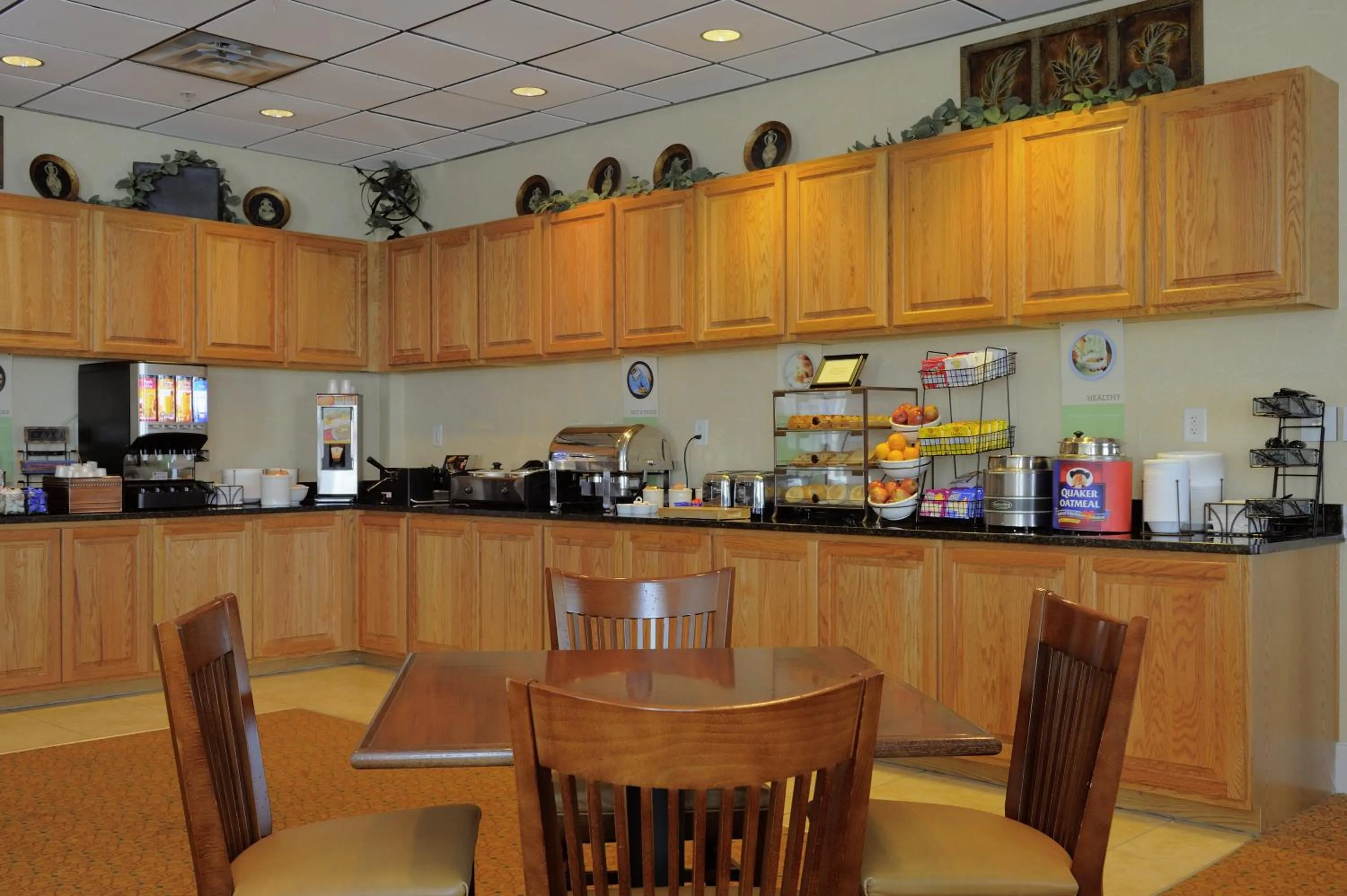 Restaurant/places to eat in Inn at Orangeburg