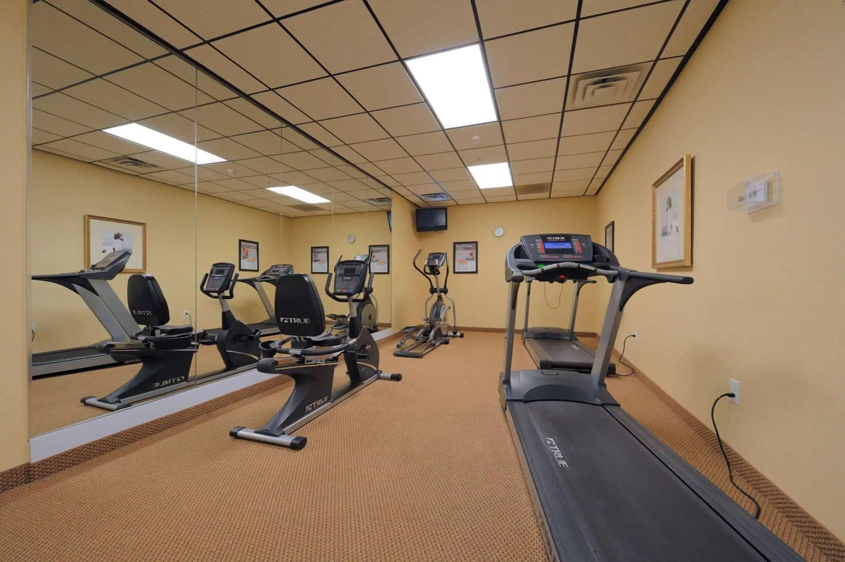 Fitness centre/facilities in Inn at Orangeburg Fitness centre/facilities in Inn at Orangeburg