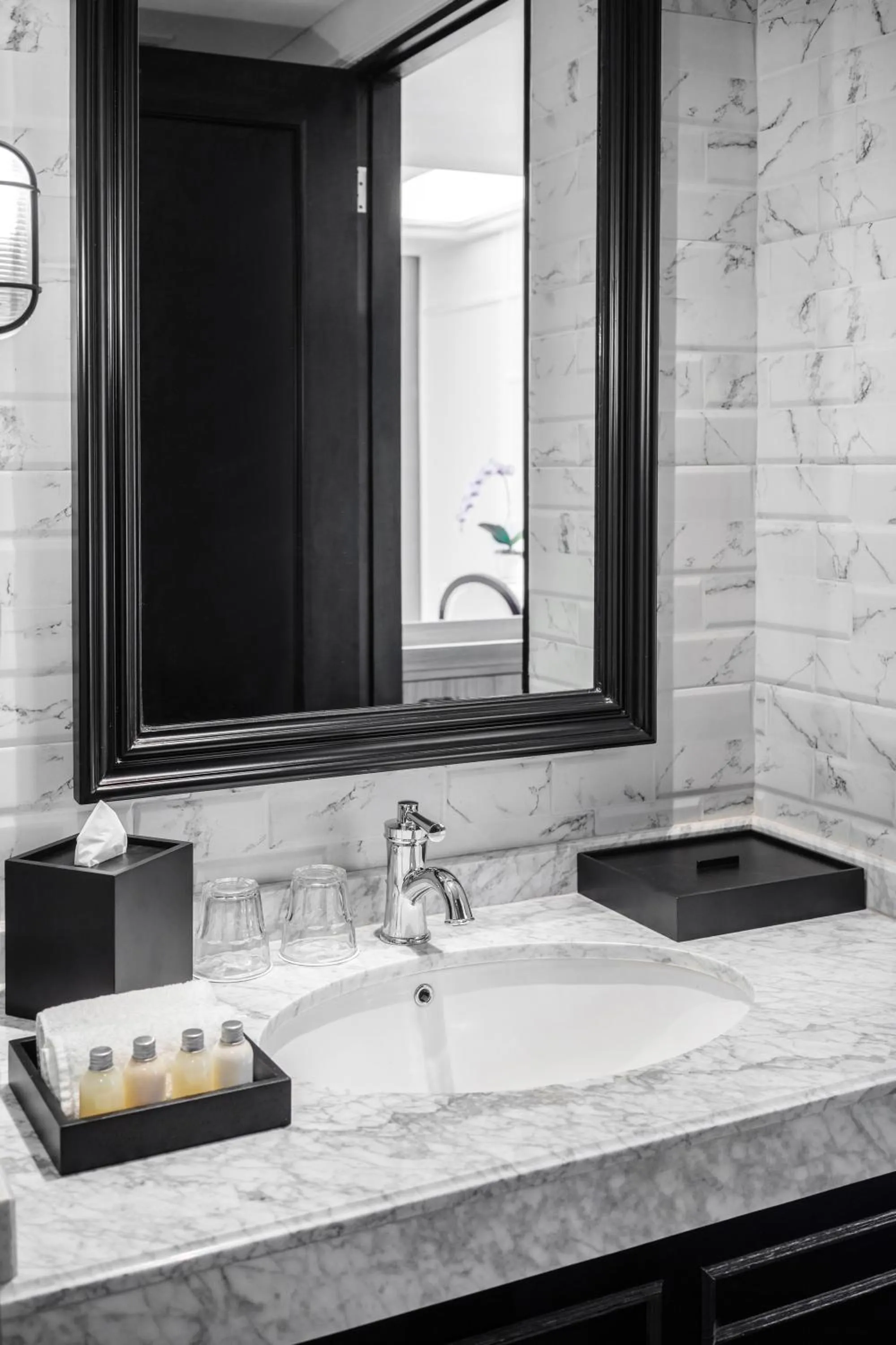 Bathroom in Hotel Des Indes Menteng