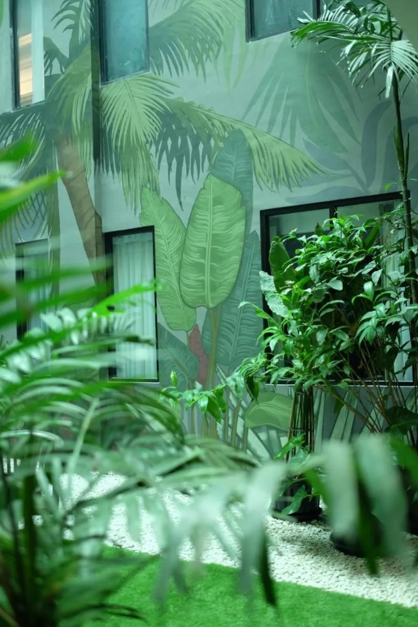 Garden in Hotel Des Indes Menteng
