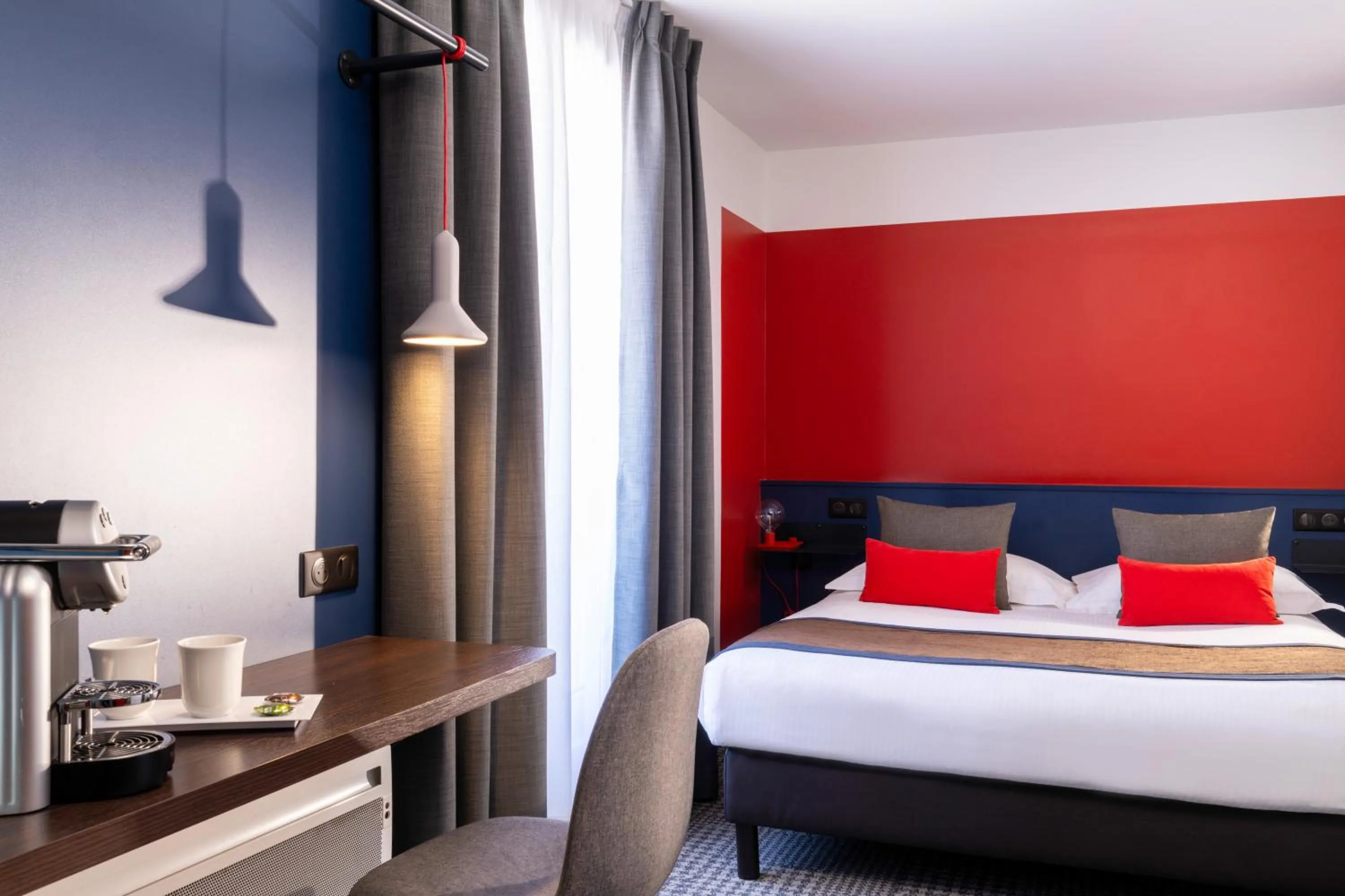 Bedroom, Bed in Hotel Le Bugatti