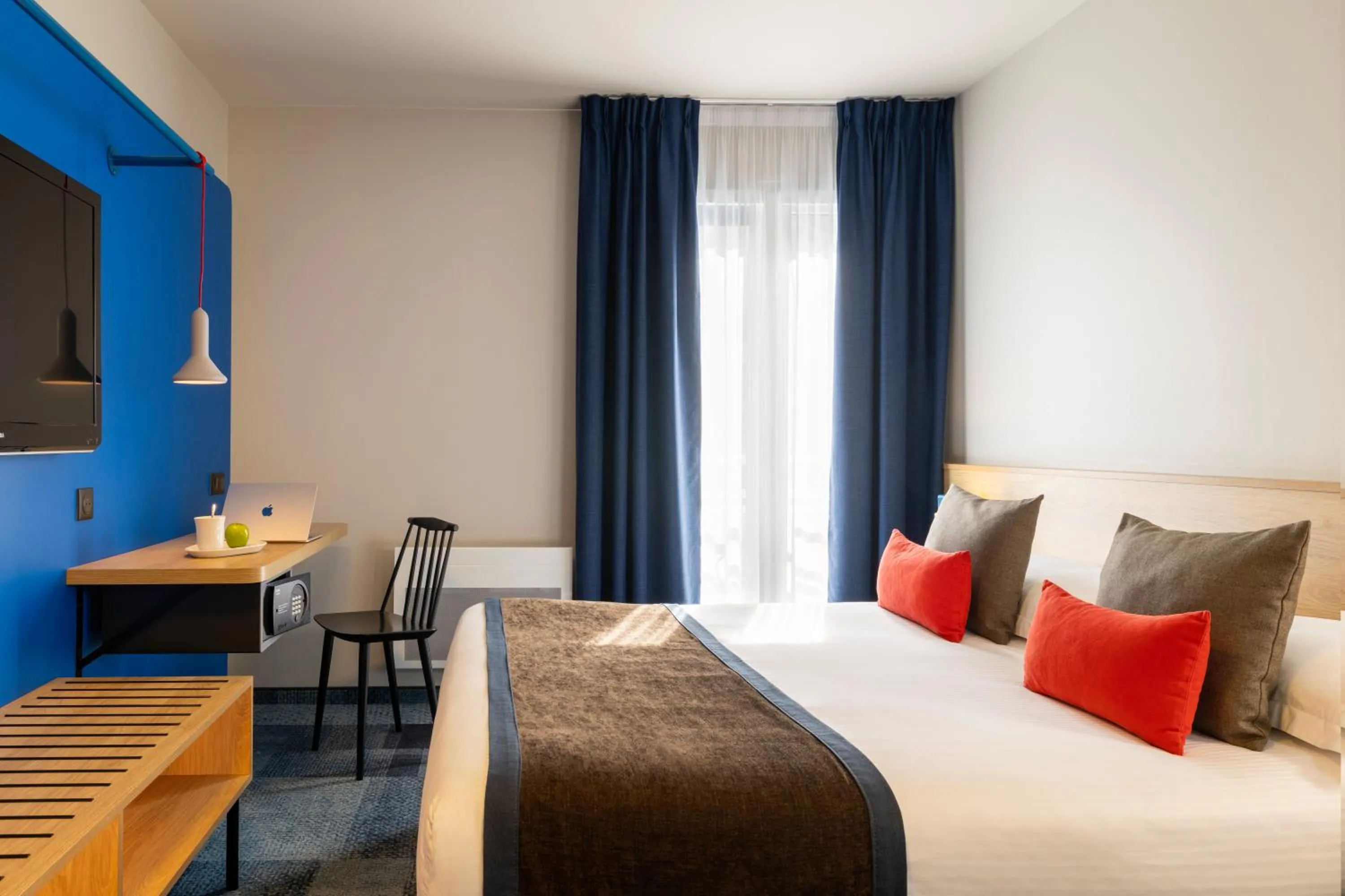 Bedroom, Bed in Hotel Le Bugatti