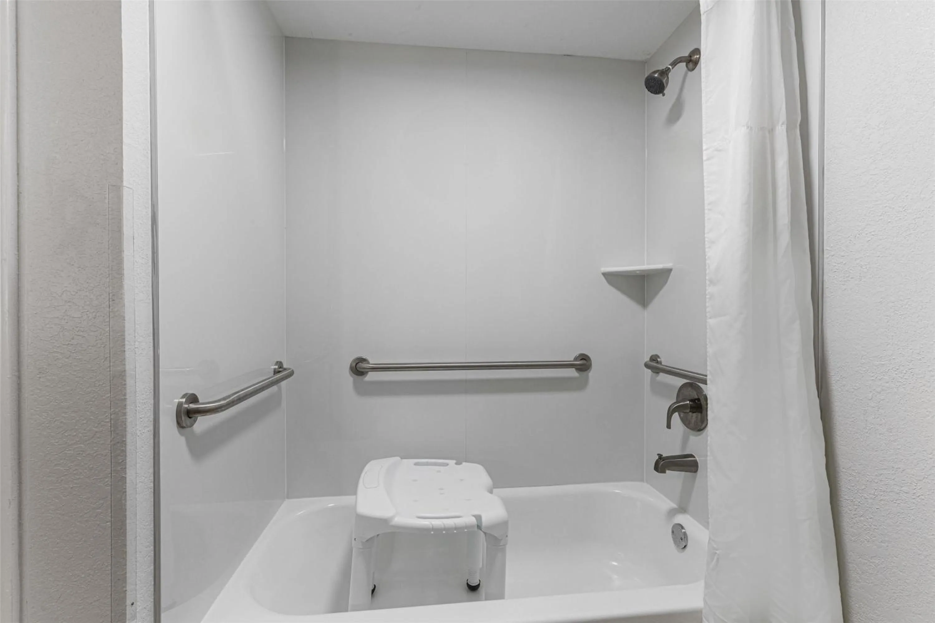 Bathroom in Best Western Canton Inn