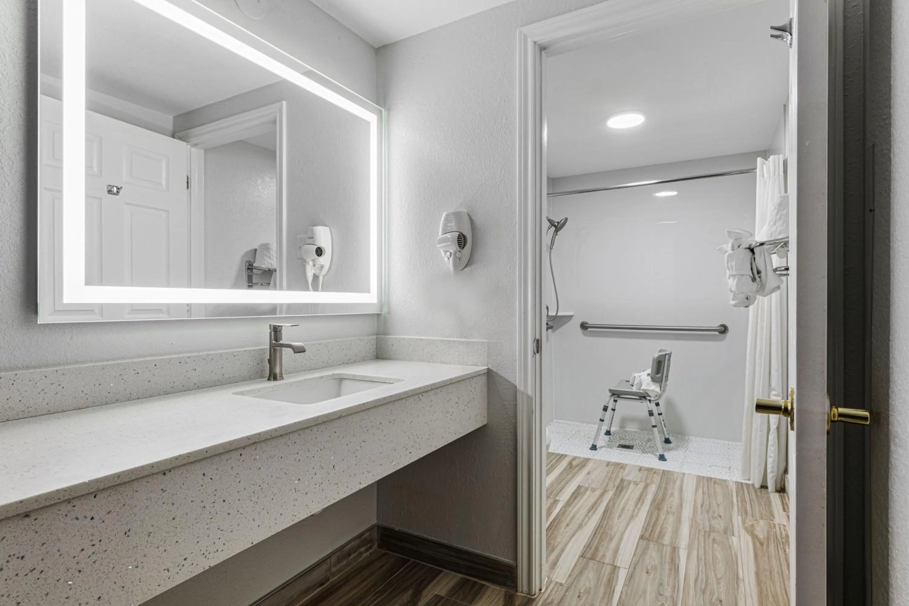 Bathroom in Best Western Canton Inn