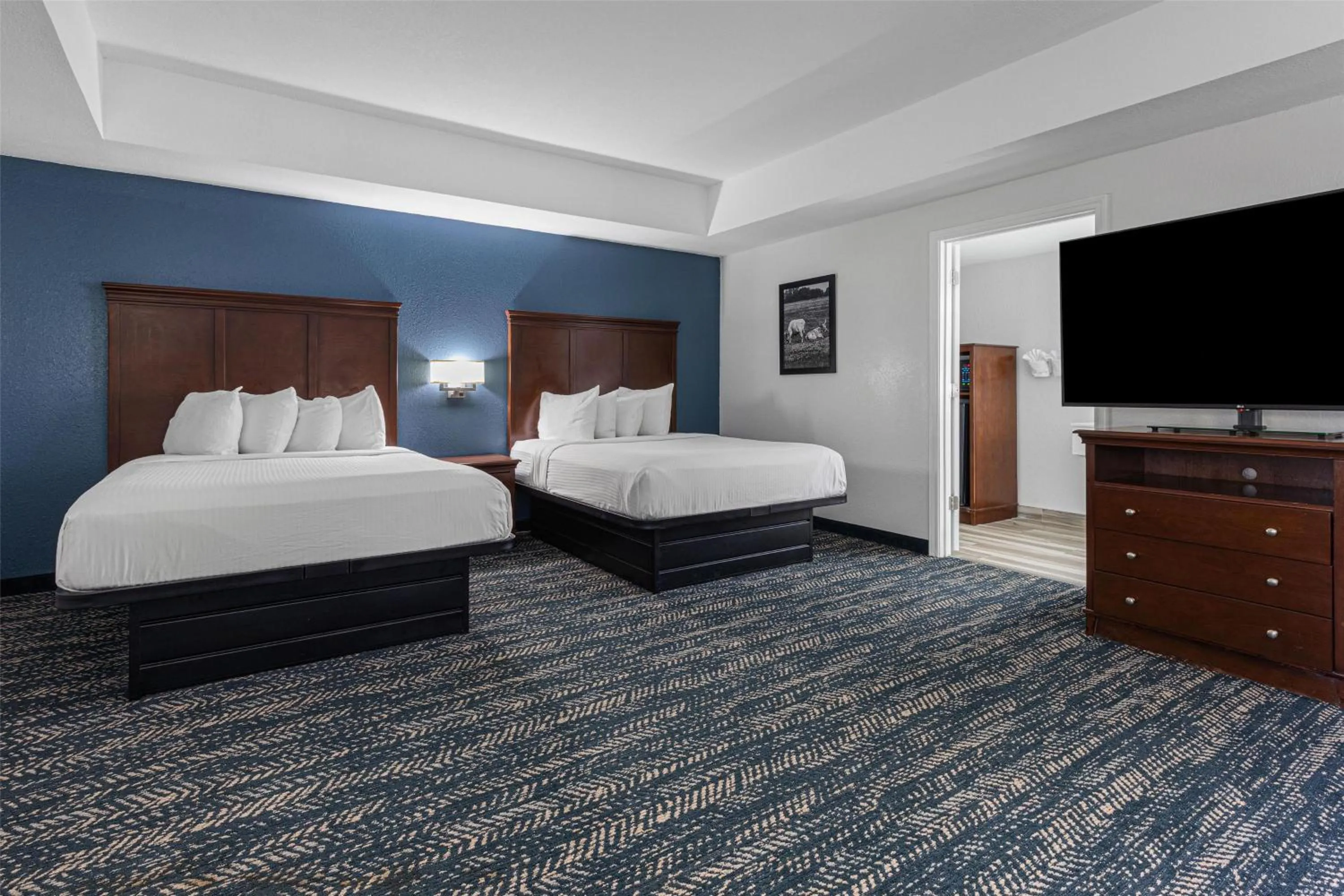 Bedroom, Bed in Best Western Canton Inn