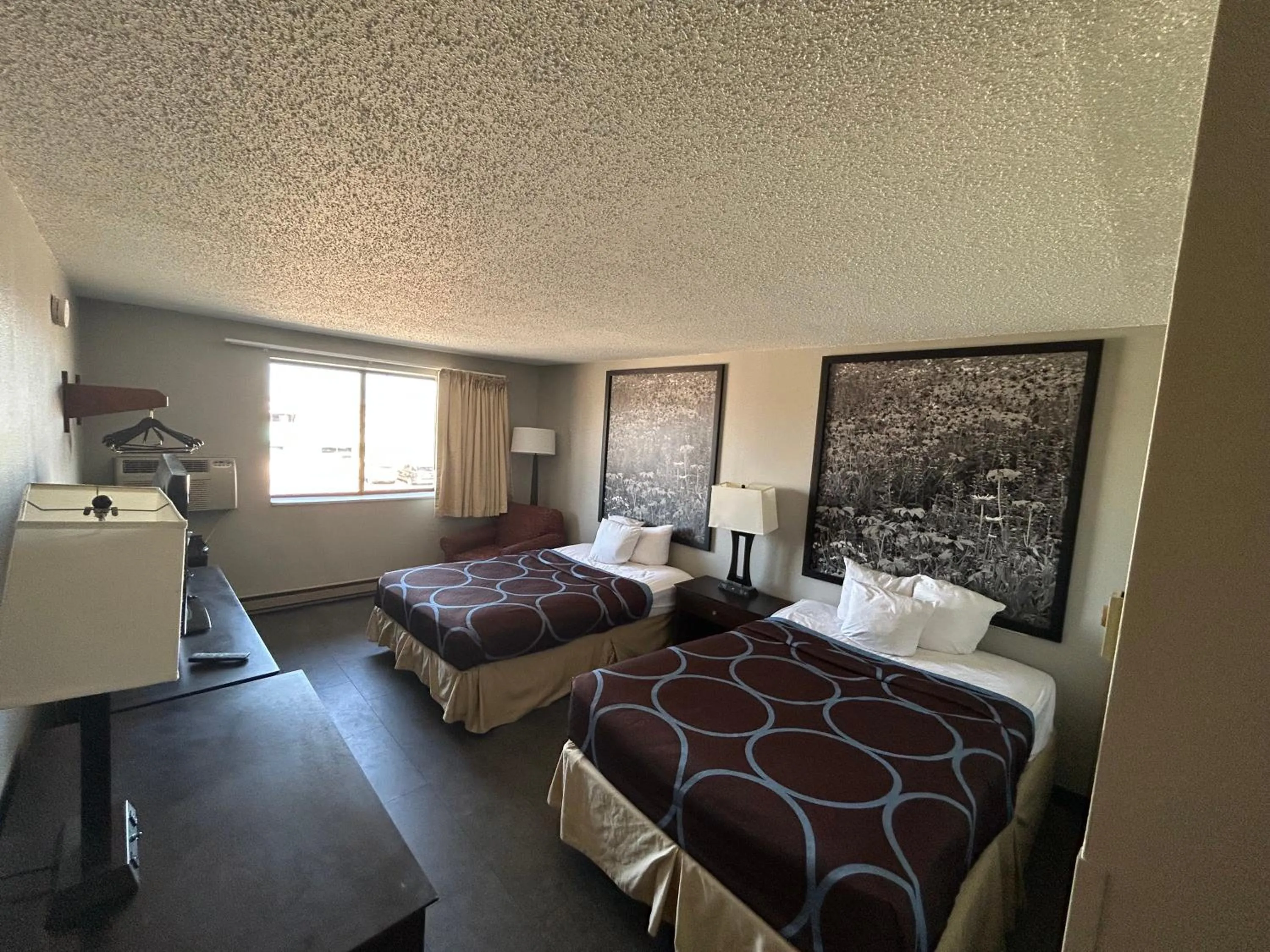 Bed in Super 8 by Wyndham Williston ND