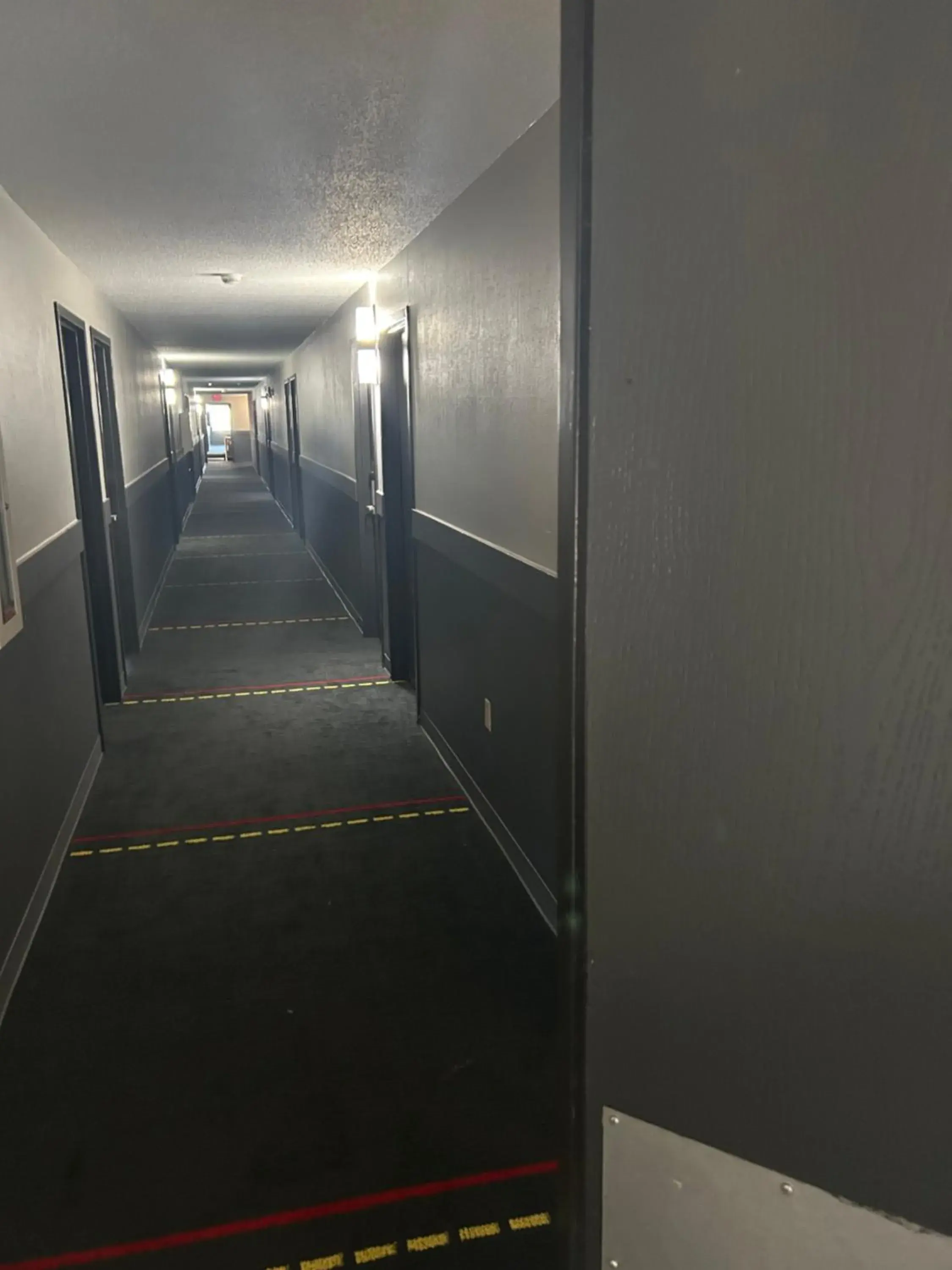 Property building in Super 8 by Wyndham Williston ND Property building in Super 8 by Wyndham Williston ND