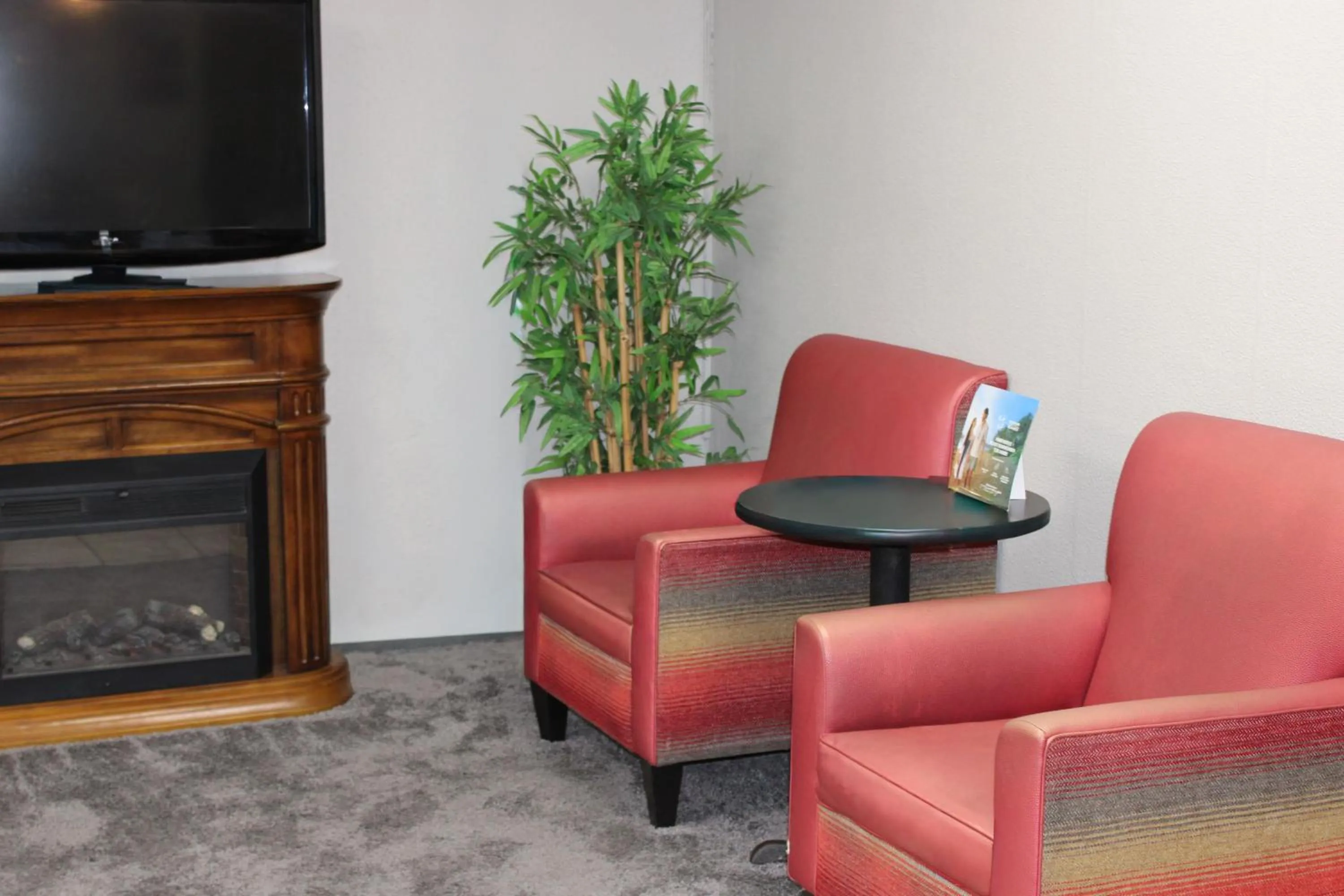 Lobby or reception in Super 8 by Wyndham Williston ND