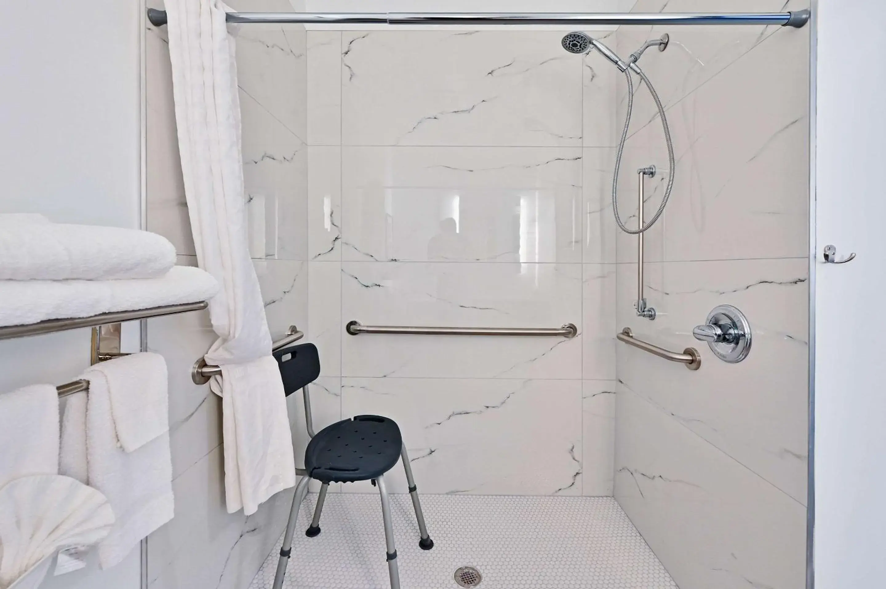 Bedroom in Country Inn & Suites by Radisson, Bloomington-Normal Airport, IL Bedroom in Country Inn & Suites by Radisson, Bloomington-Normal Airport, IL