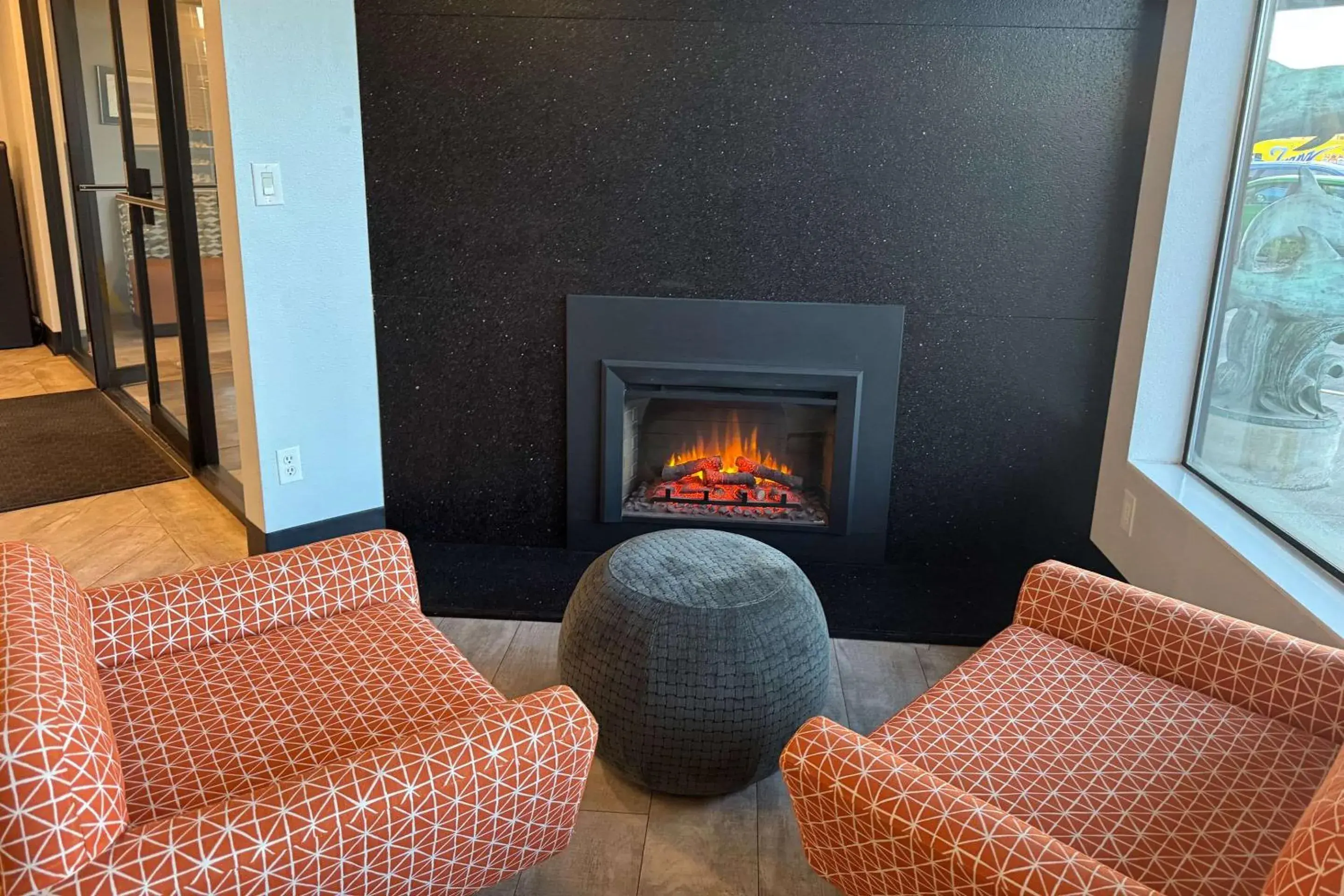 Lobby or reception in Edgewater Inn and Suites, an Ascend Collection Hotel Lobby or reception in Edgewater Inn and Suites, an Ascend Collection Hotel