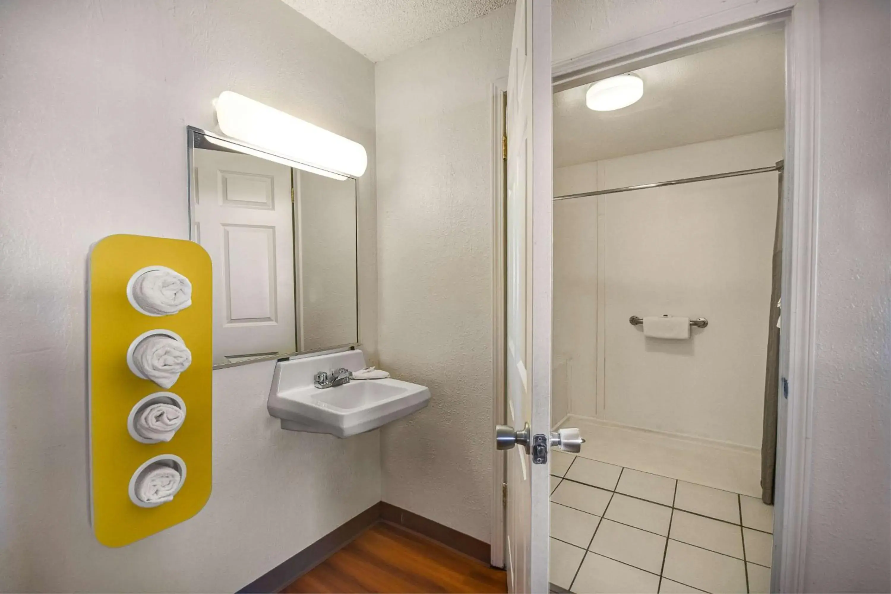 Photo of the whole room in Motel 6-North Ridgeville, OH - Cleveland Intl Airport - N Ridgeville Photo of the whole room in Motel 6-North Ridgeville, OH - Cleveland Intl Airport - N Ridgeville